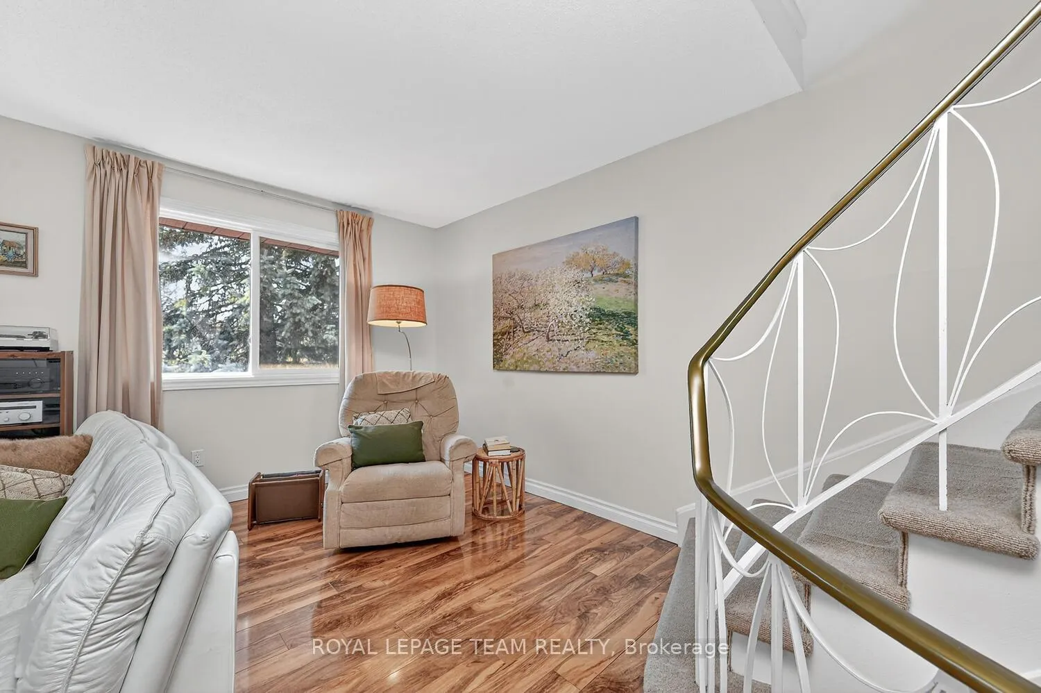 Photo 16 of 2521 Flannery Drive, Ottawa, Mooneys Bay/Riverside Park — HOMEH