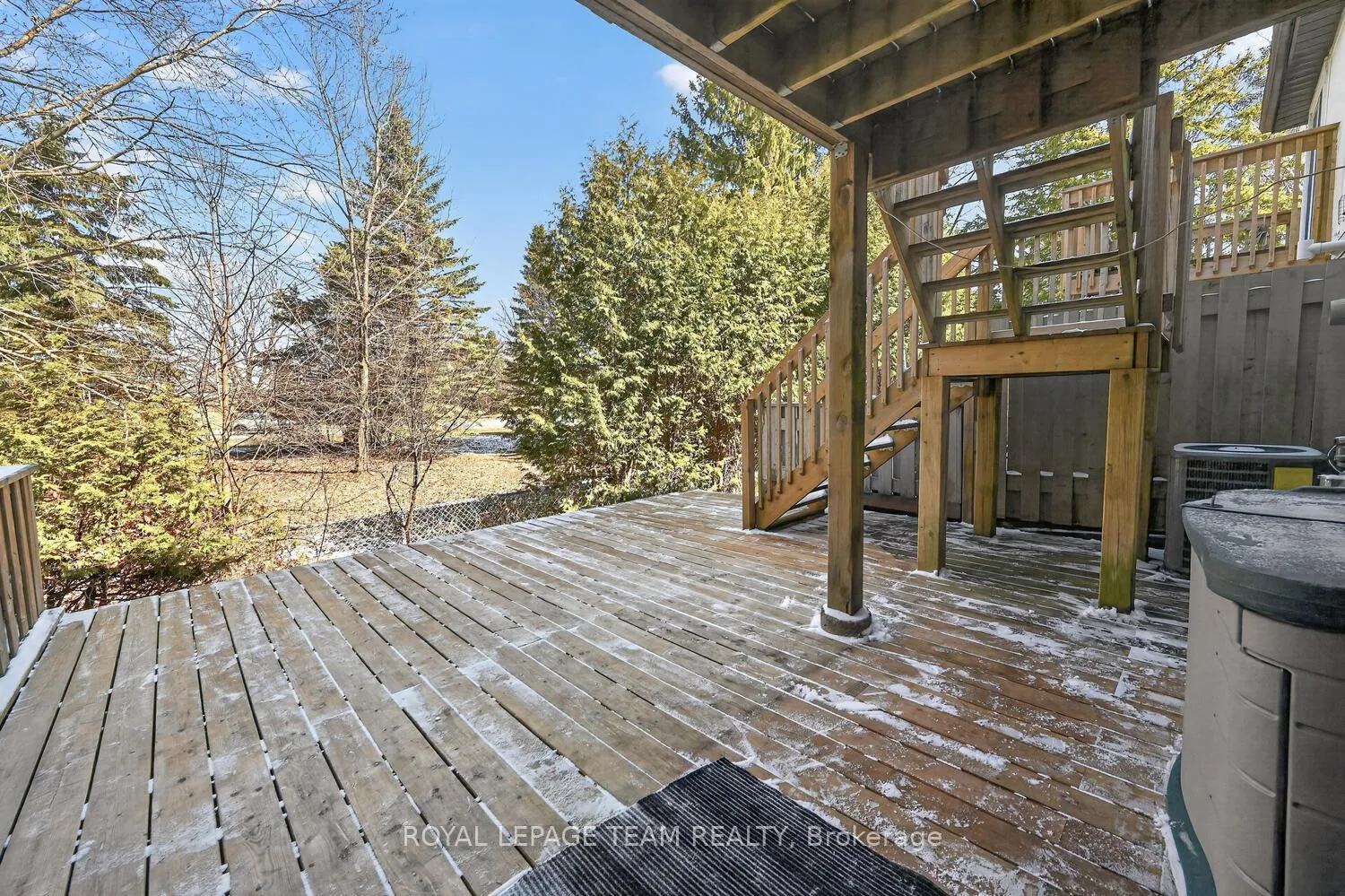 Photo 24 of 2521 Flannery Drive, Ottawa, Mooneys Bay/Riverside Park — HOMEH