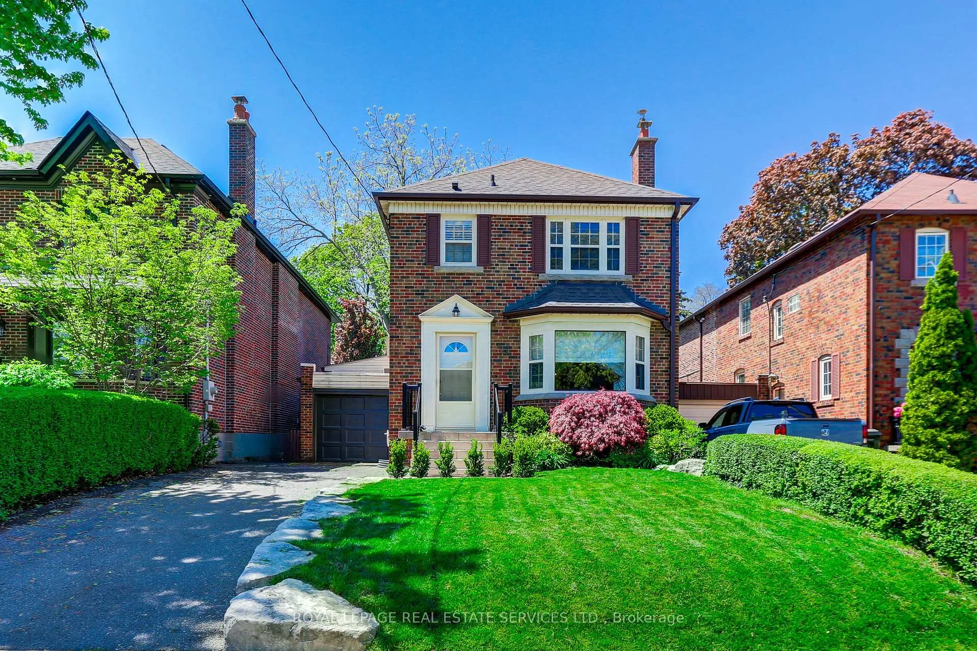 Photo 2 of 24 Tanager Avenue, Toronto, Leaside — HOMEH