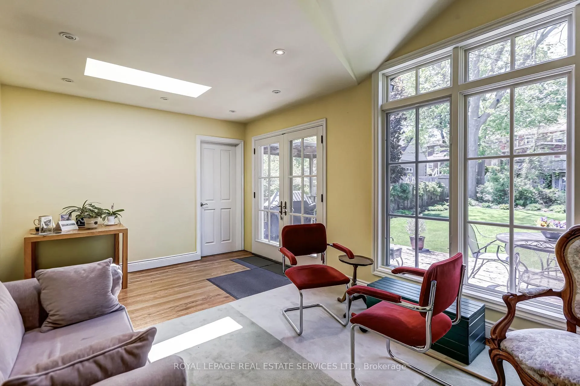 Photo 9 of 24 Tanager Avenue, Toronto, Leaside — HOMEH