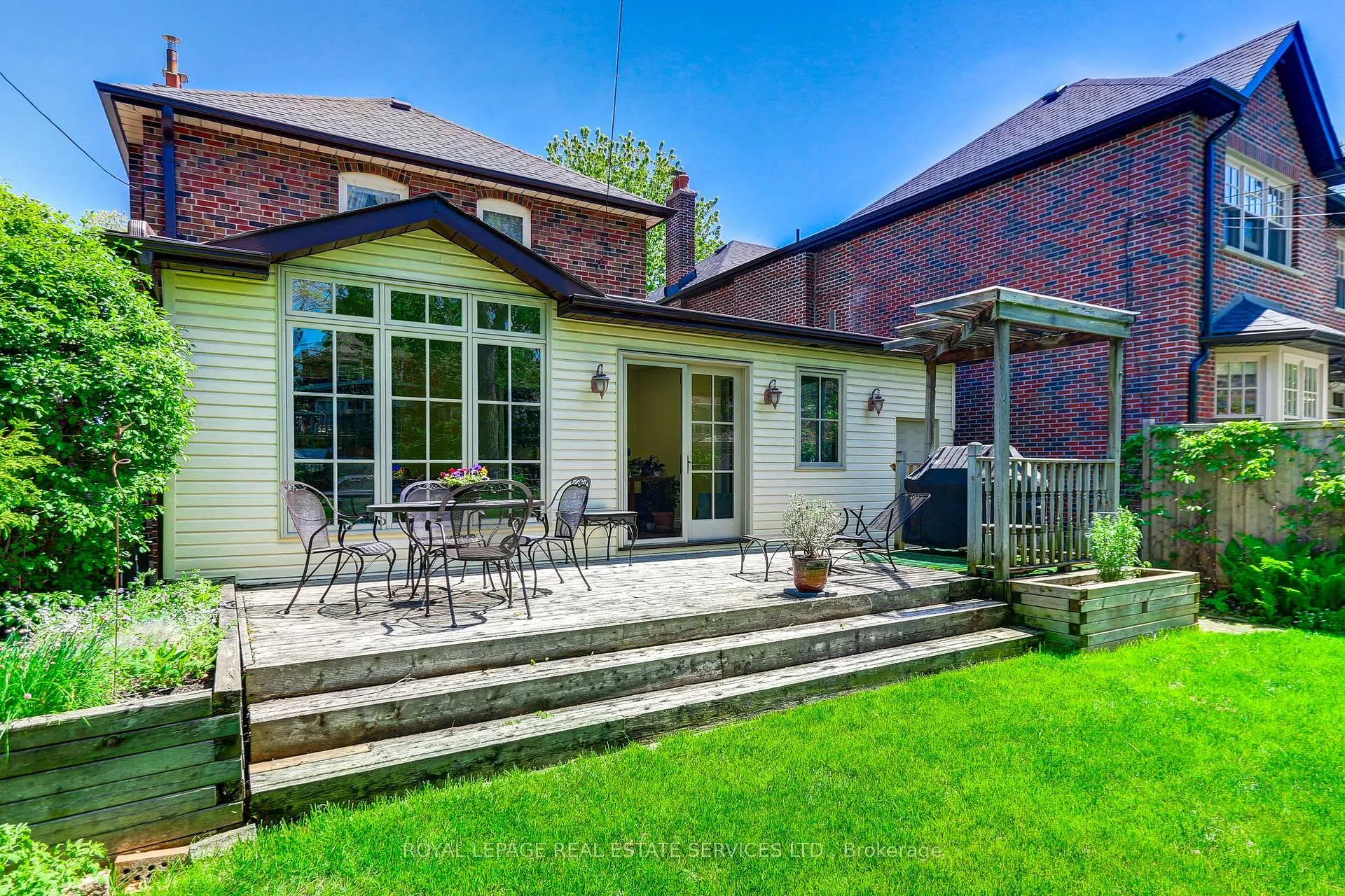 Photo 18 of 24 Tanager Avenue, Toronto, Leaside — HOMEH