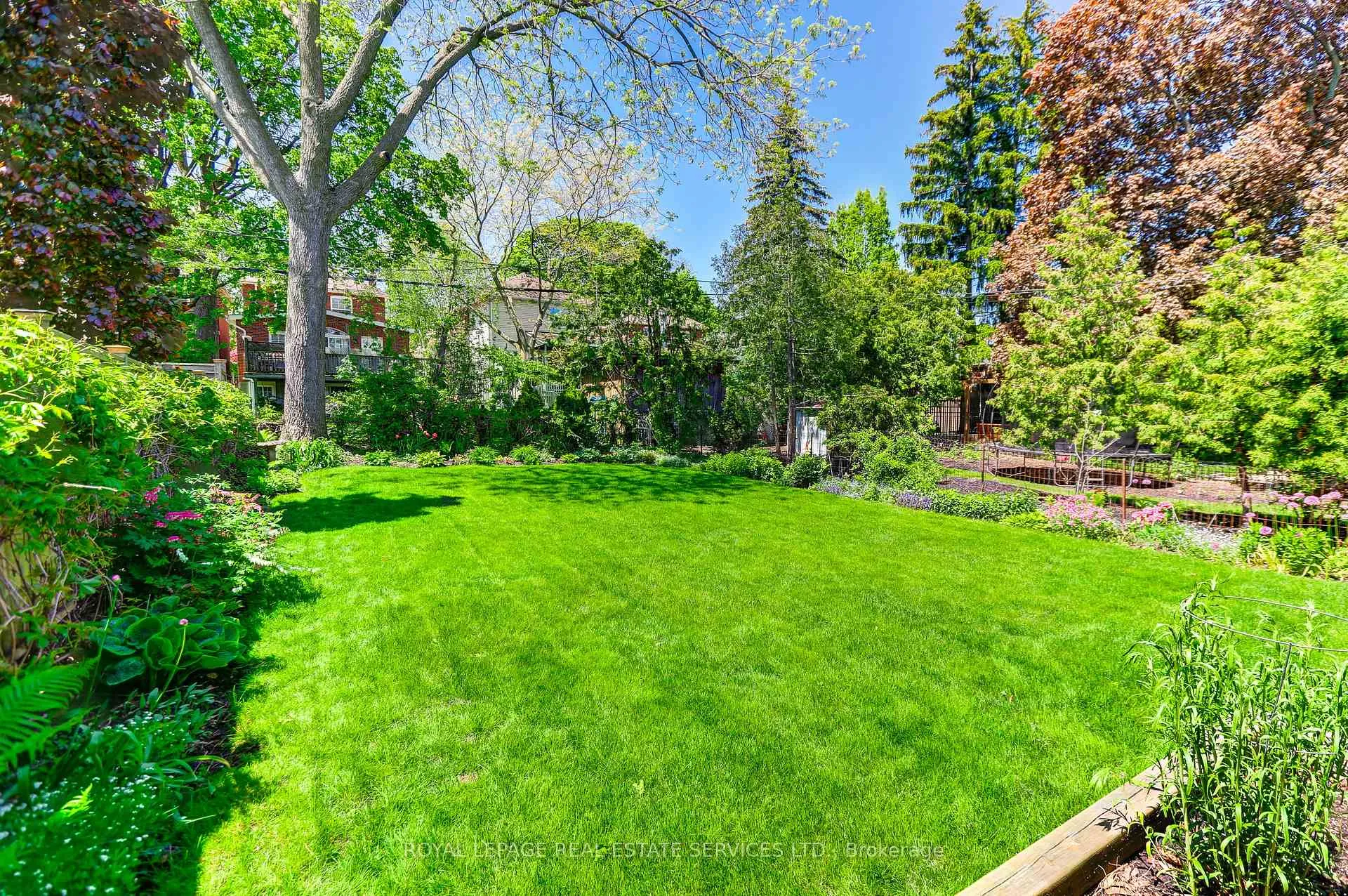 Photo 19 of 24 Tanager Avenue, Toronto, Leaside — HOMEH