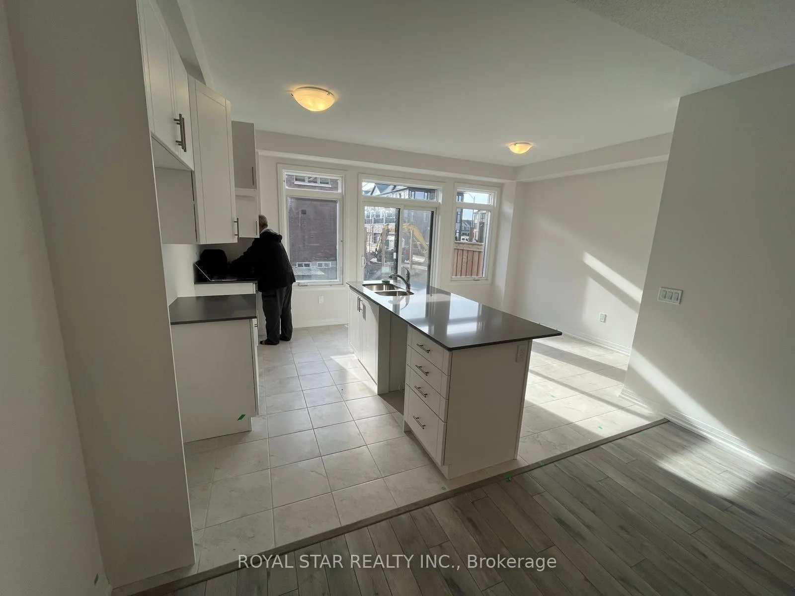 Photo 3 of Unit 21, 474 Provident Way, Hamilton, Mount Hope — HOMEH