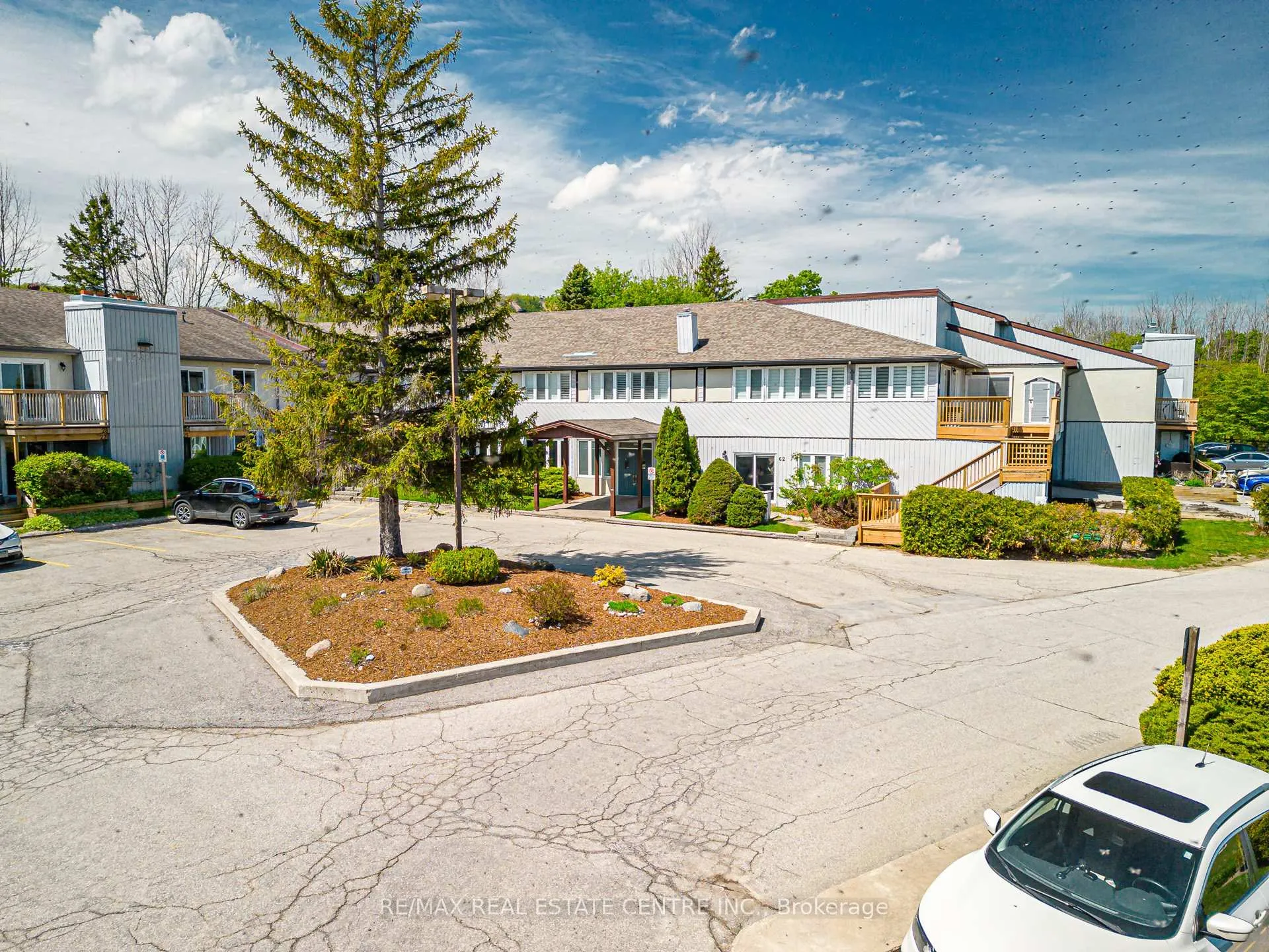 Photo 2 of Unit 19, 209472 Highway 26, Blue Mountains — HOMEH