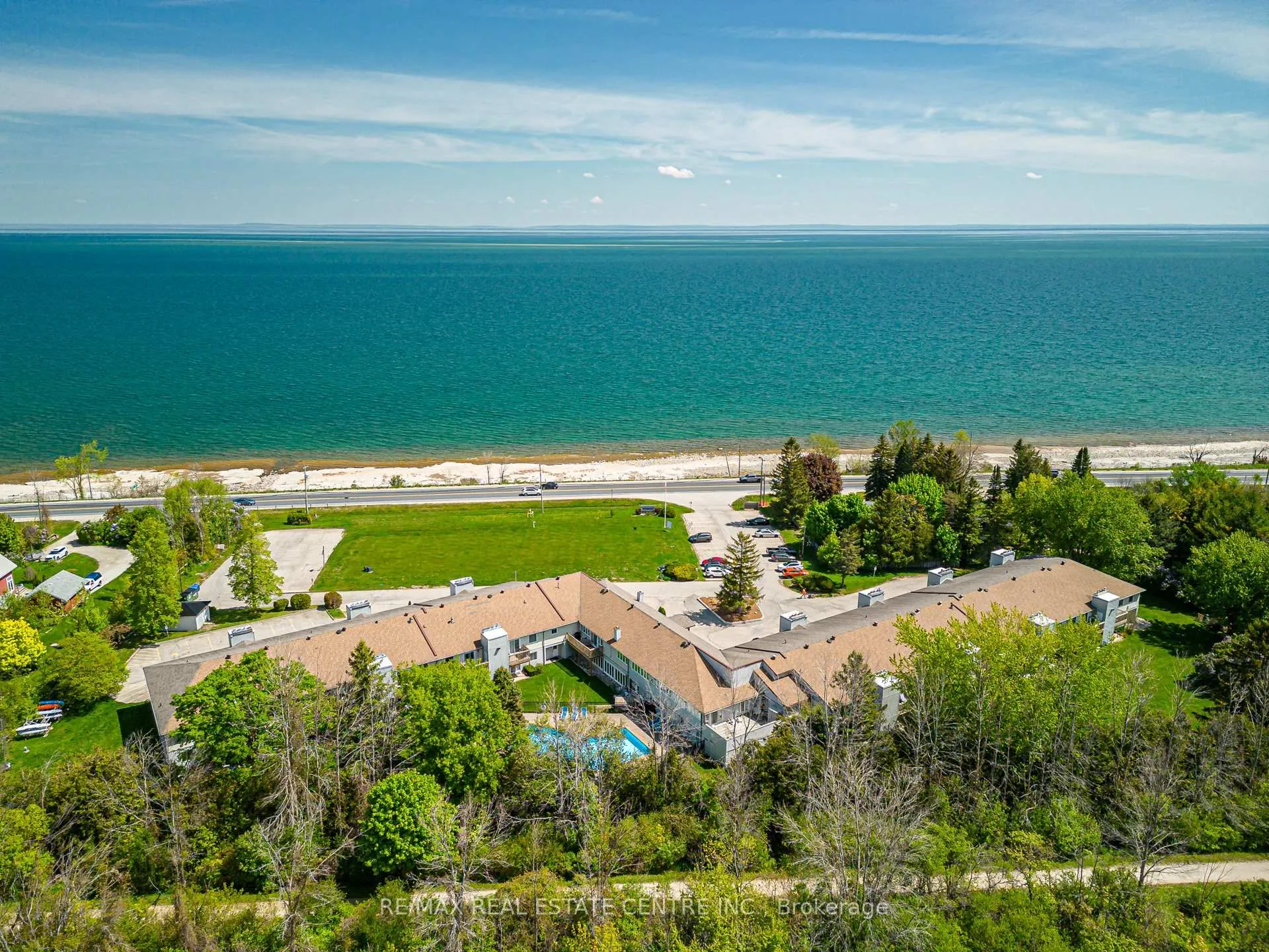 Photo 6 of Unit 19, 209472 Highway 26, Blue Mountains — HOMEH