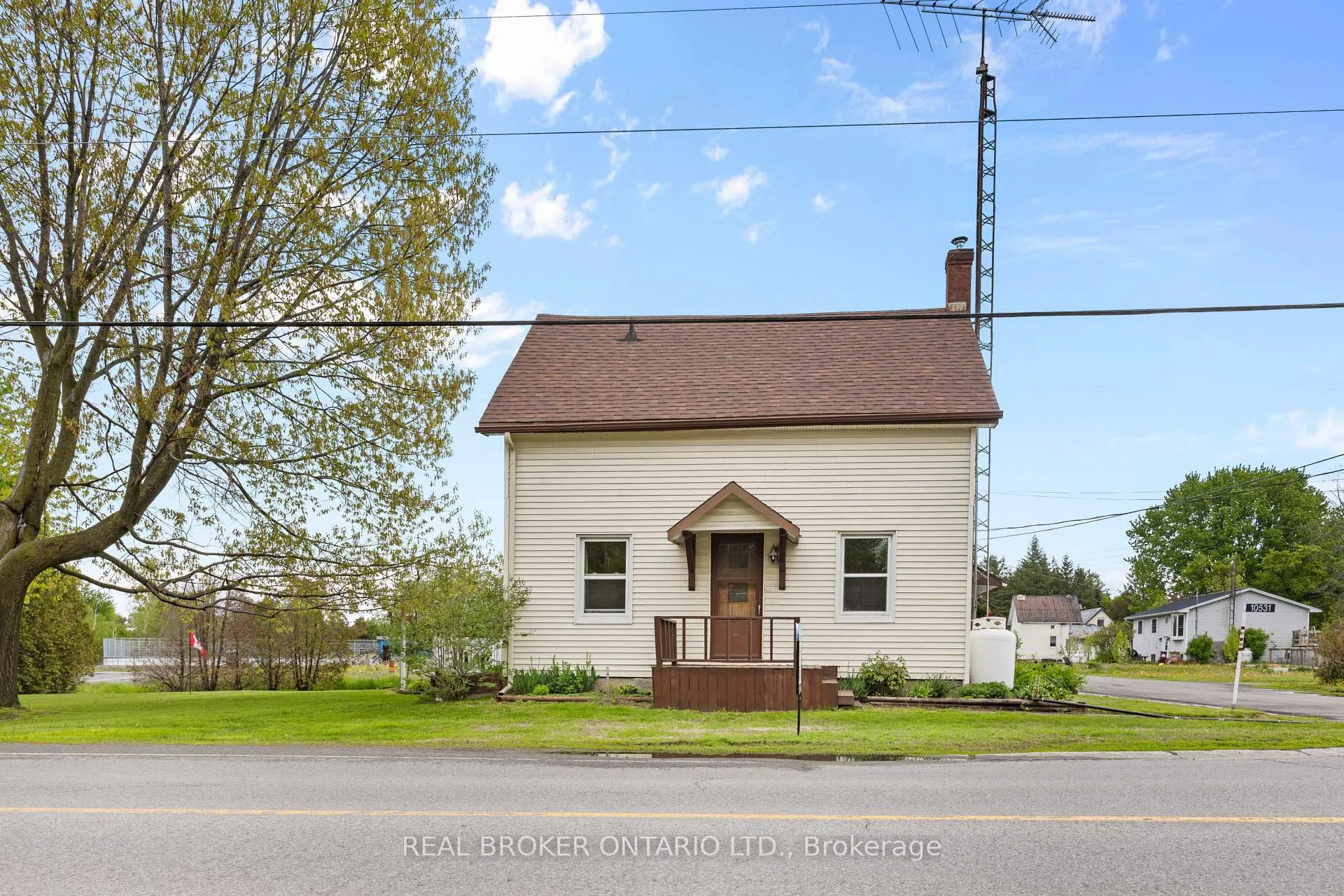 Front of 10531 Kelso Street R.R.#2