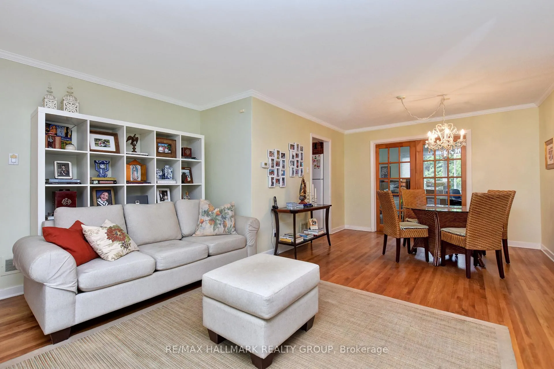 Photo 7 of 32 Arundel Avenue, Ottawa, Manor Park — HOMEH