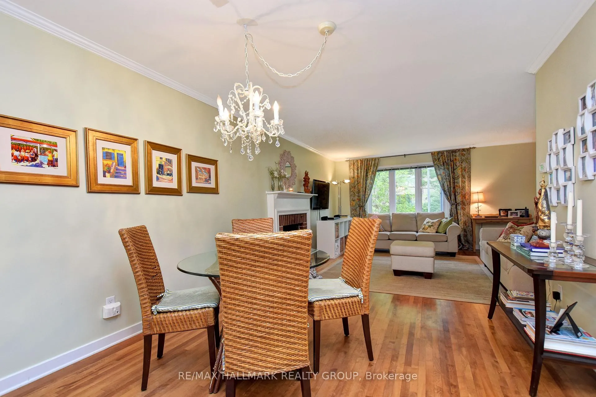 Photo 10 of 32 Arundel Avenue, Ottawa, Manor Park — HOMEH