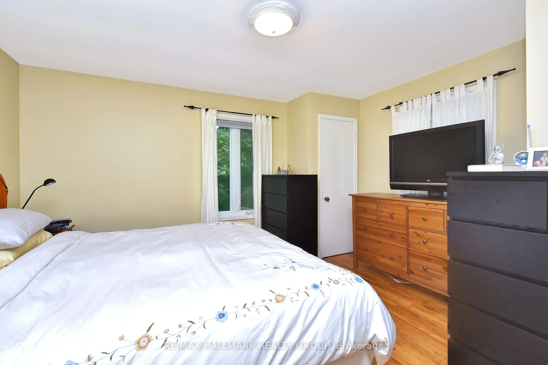 Photo 15 of 32 Arundel Avenue, Ottawa, Manor Park — HOMEH