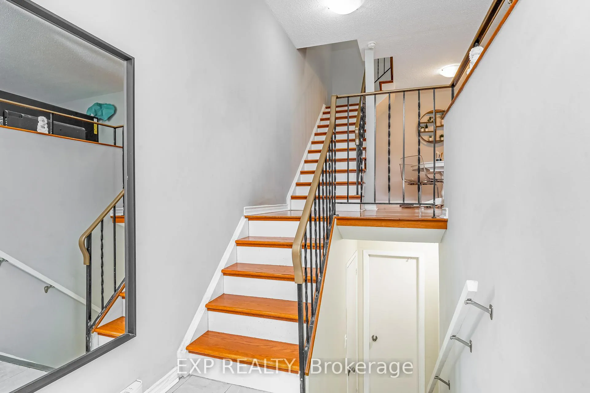 Photo 16 of Unit 12, 2610 Draper Avenue, Ottawa, Redwood Park — HOMEH