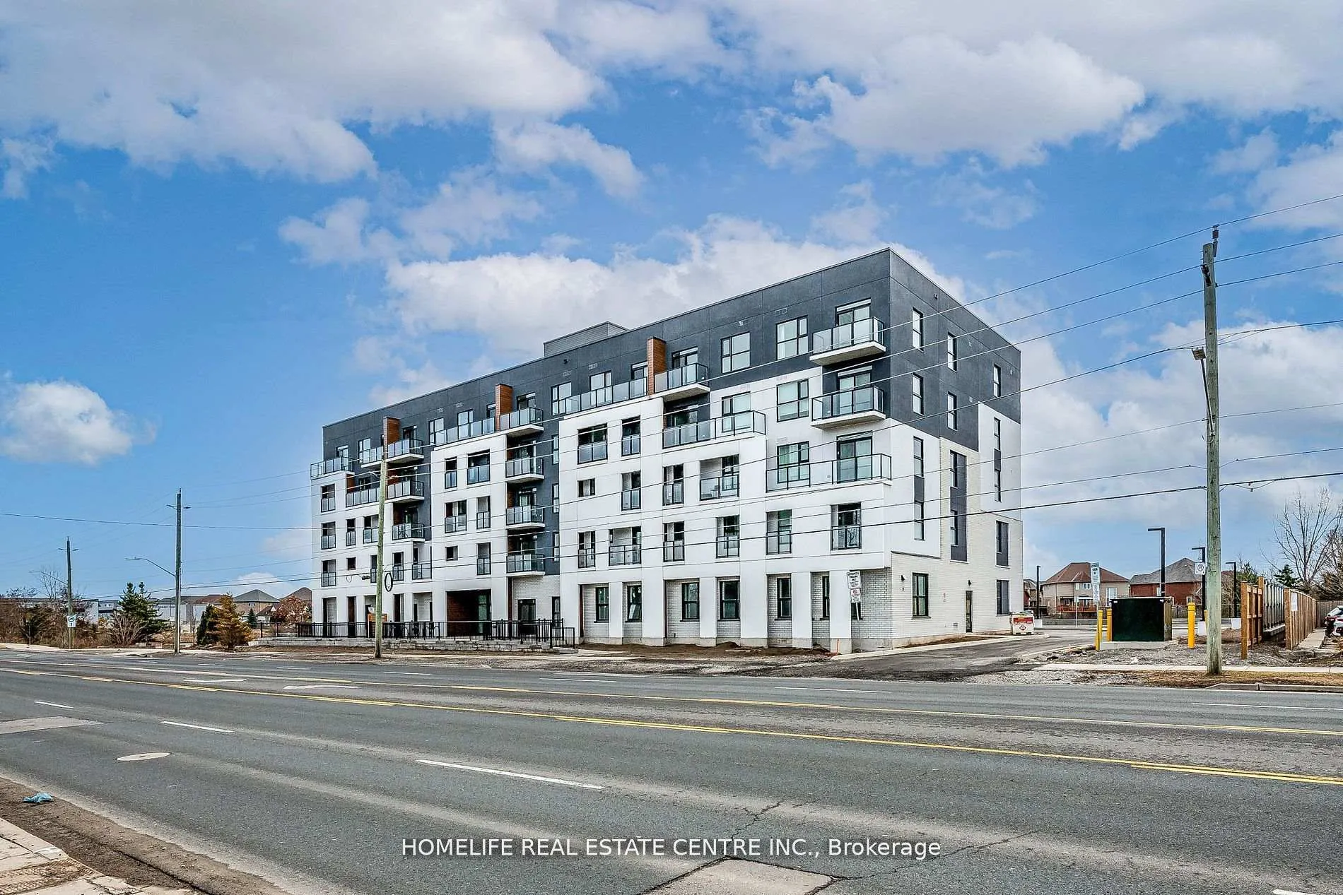 Photo 2 of Unit 310, 1936 Rymal Road, Hamilton, Stoney Creek Mountain — HOMEH
