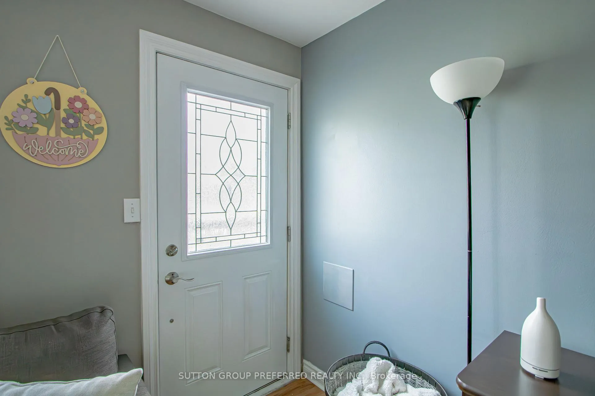 Photo 6 of 139 Keefer Street, Strathroy-Caradoc, SW — HOMEH