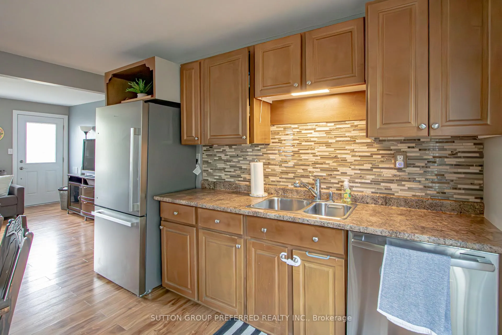 Photo 12 of 139 Keefer Street, Strathroy-Caradoc, SW — HOMEH