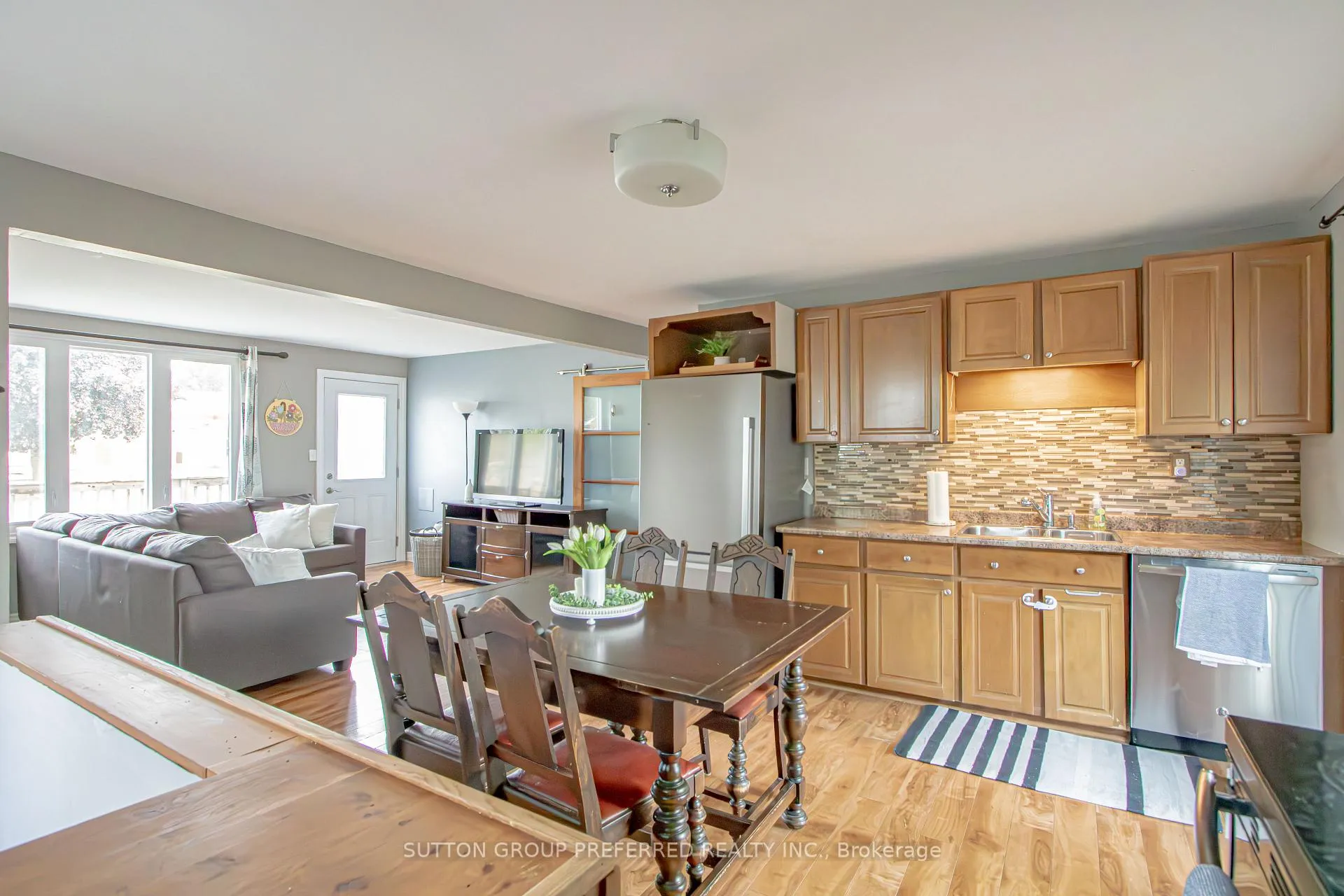 Photo 14 of 139 Keefer Street, Strathroy-Caradoc, SW — HOMEH