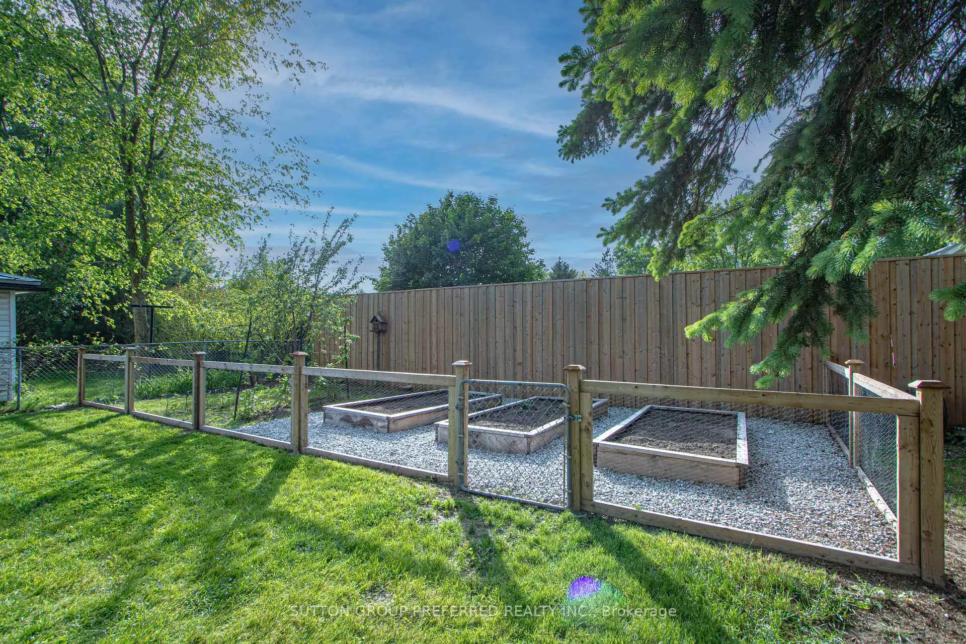 Photo 39 of 139 Keefer Street, Strathroy-Caradoc, SW — HOMEH