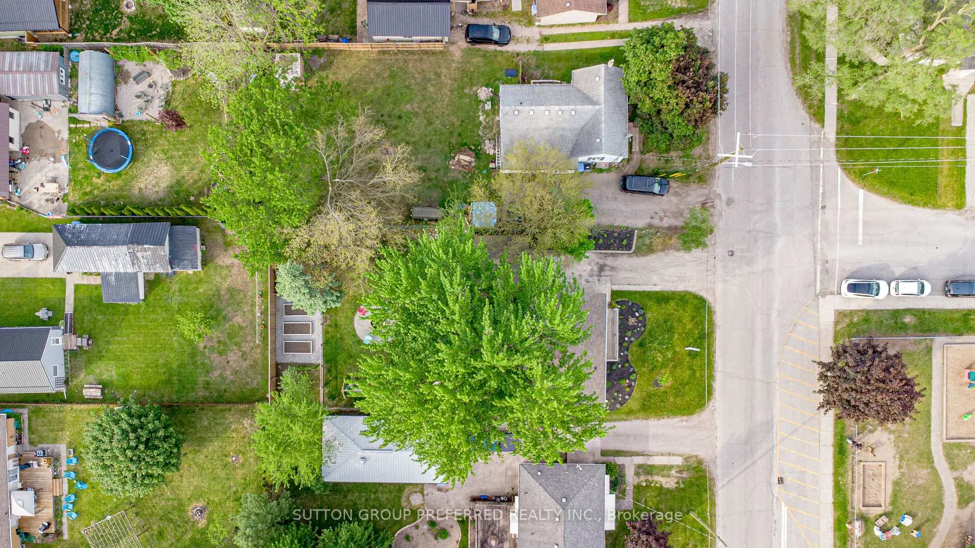 Photo 47 of 139 Keefer Street, Strathroy-Caradoc, SW — HOMEH