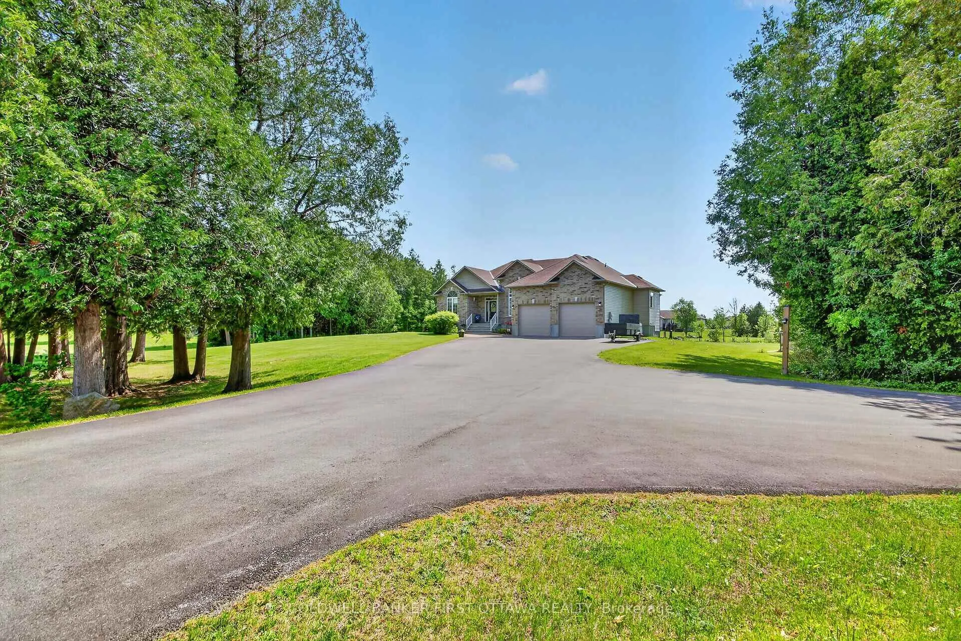 Photo 3 of 719 Jordan Street, Beckwith, Beckwith Twp — HOMEH