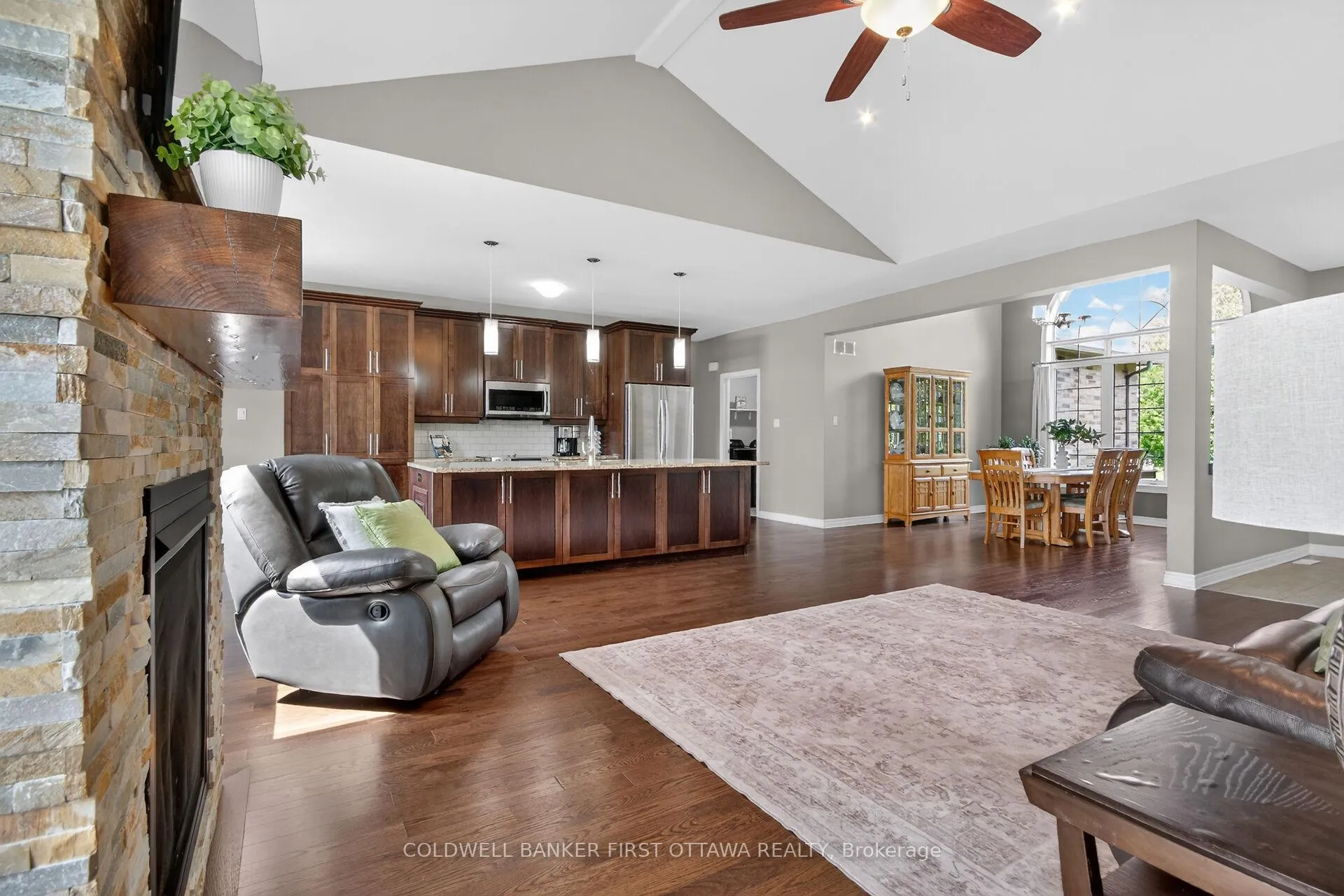 Photo 9 of 719 Jordan Street, Beckwith, Beckwith Twp — HOMEH