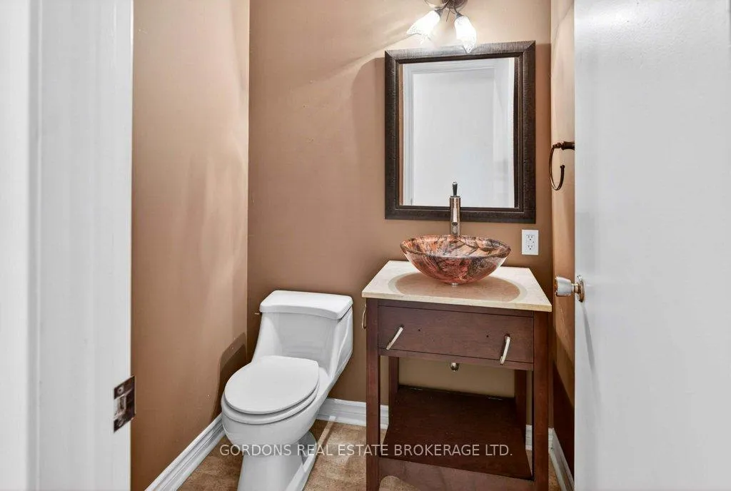 Photo 28 of 100 Frontenac Crescent, Deep River — HOMEH