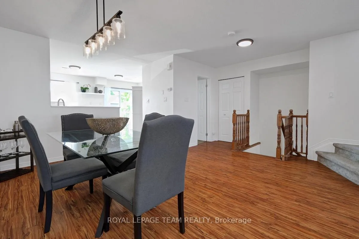 Photo 12 of 320 Wiffen Private, Ottawa, Westcliffe Estates — HOMEH