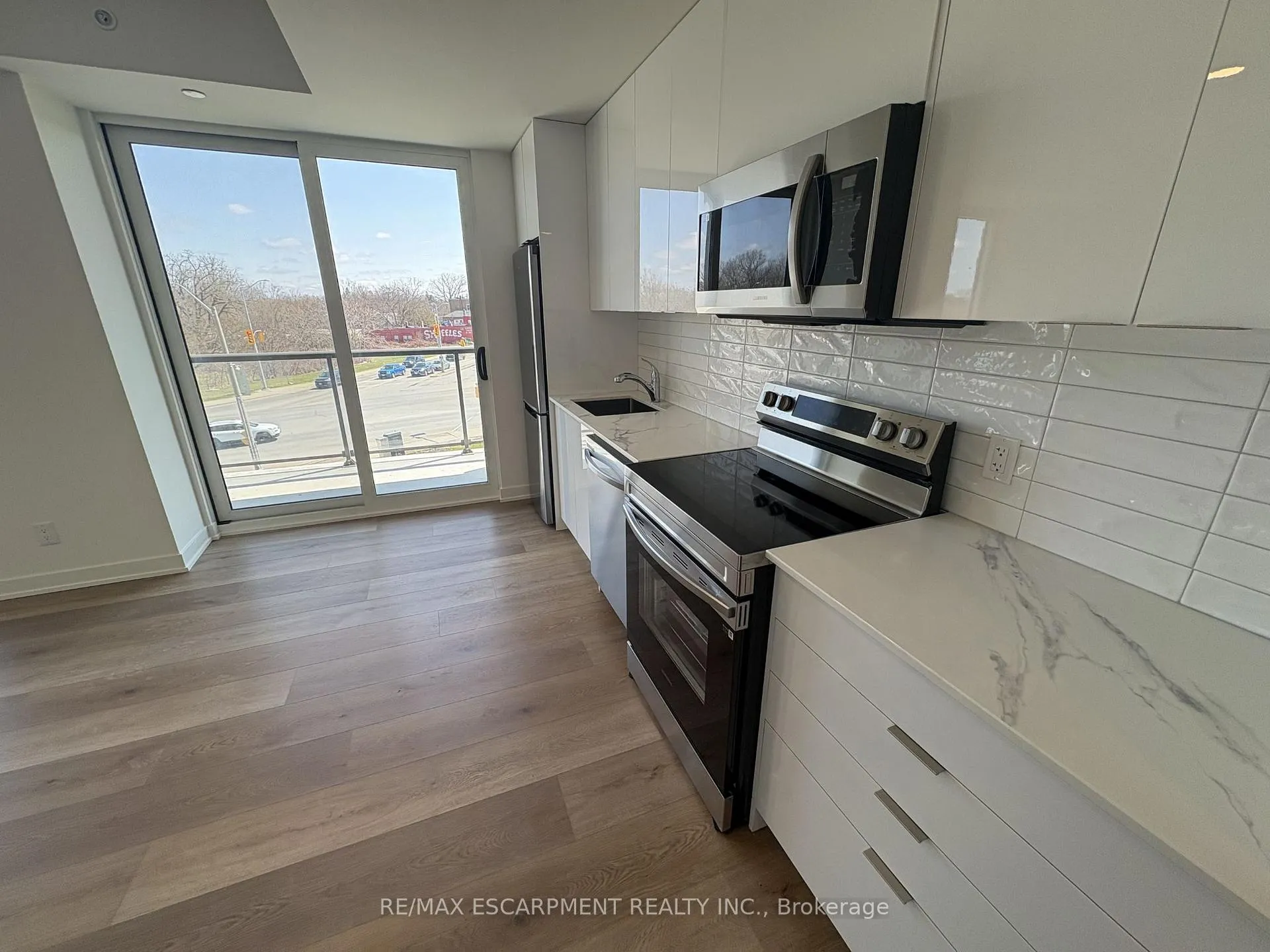 Front of Unit 307, 33 Erie Avenue