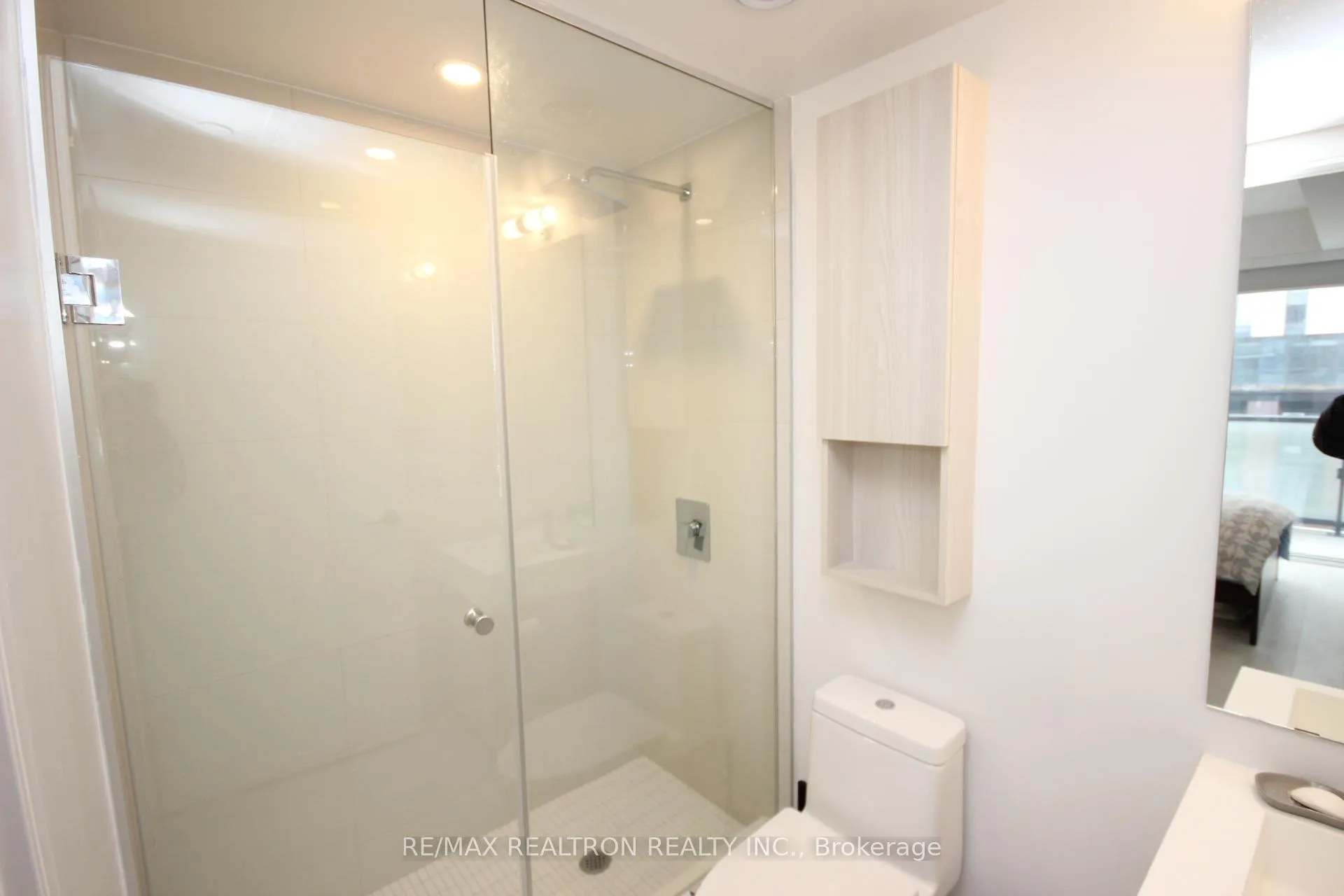 Photo 14 of Unit S807, 180 Mill Street, Toronto, Waterfront Communities — HOMEH