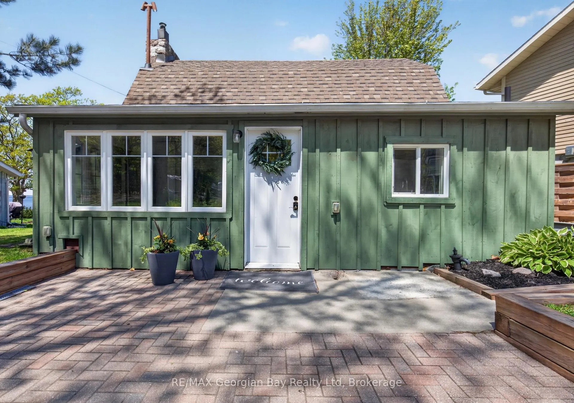 Photo 2 of 83 Beach Road, Tiny, Rural Tiny — HOMEH