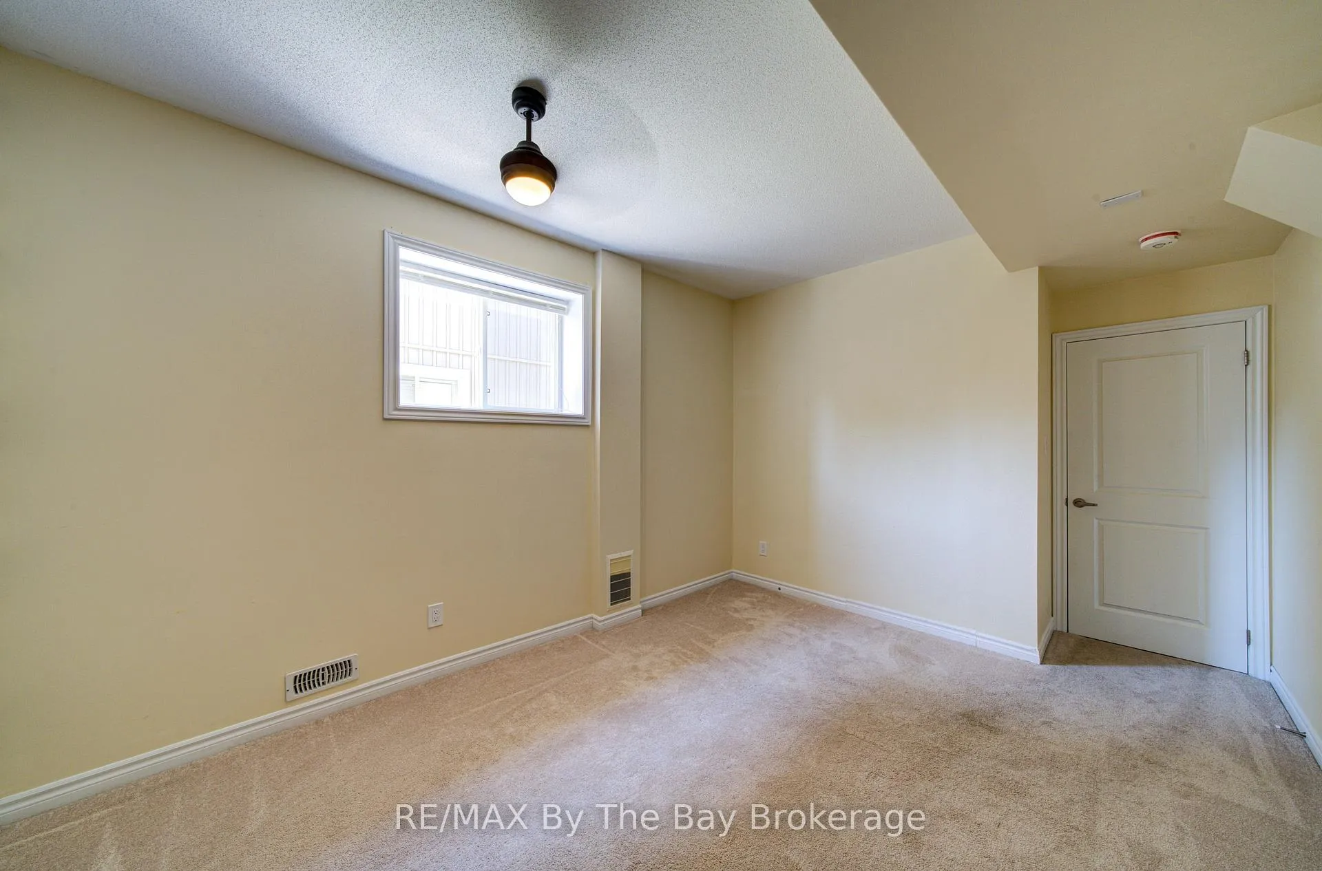 Photo 33 of 100 Allegra Drive, Wasaga Beach — HOMEH