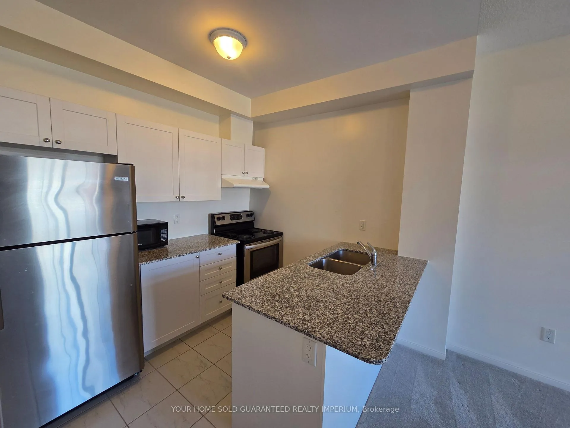 Photo 7 of Unit 302, 84 Aspen Springs Drive, Clarington, Bowmanville — HOMEH