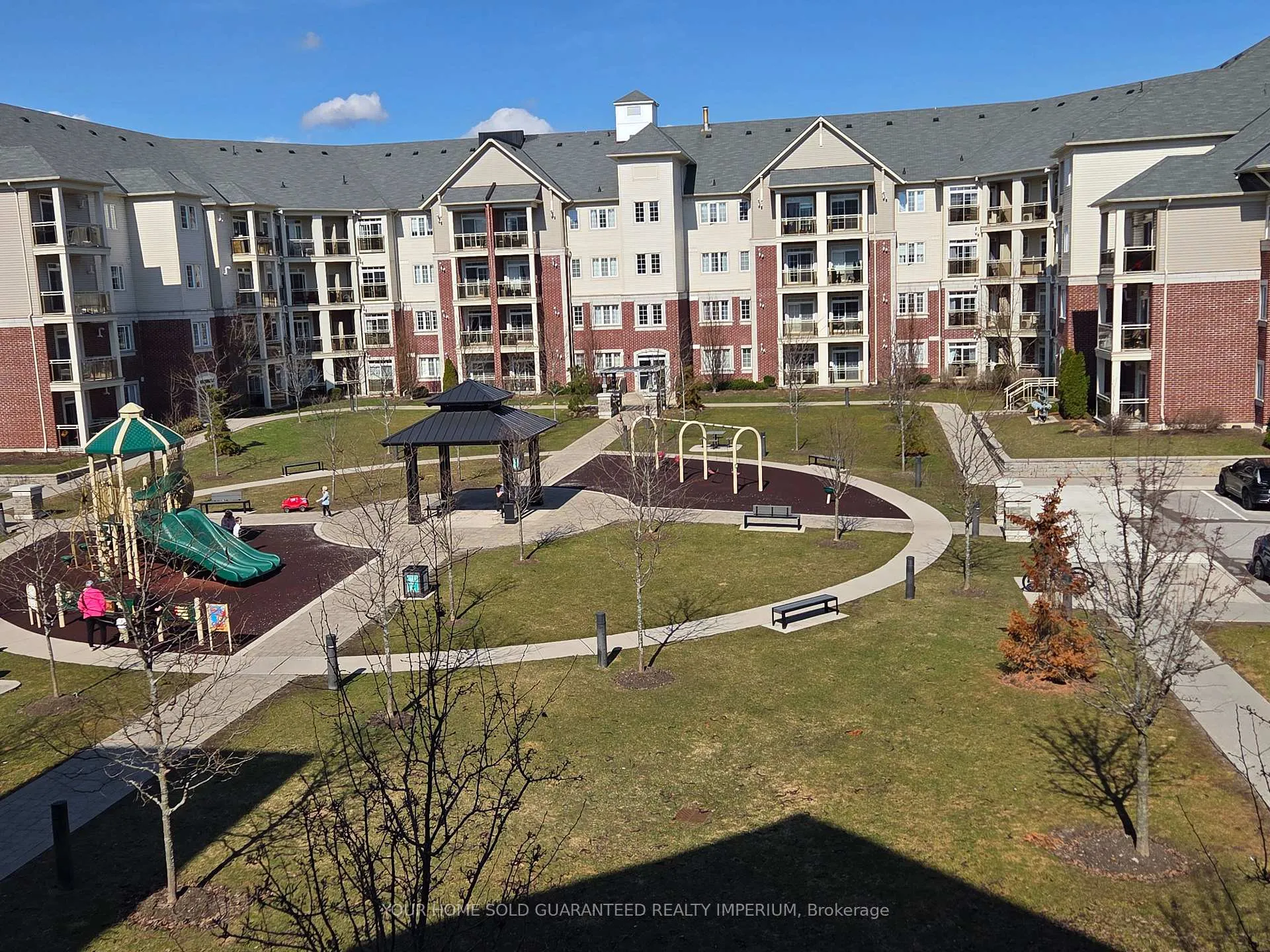 Photo 12 of Unit 302, 84 Aspen Springs Drive, Clarington, Bowmanville — HOMEH