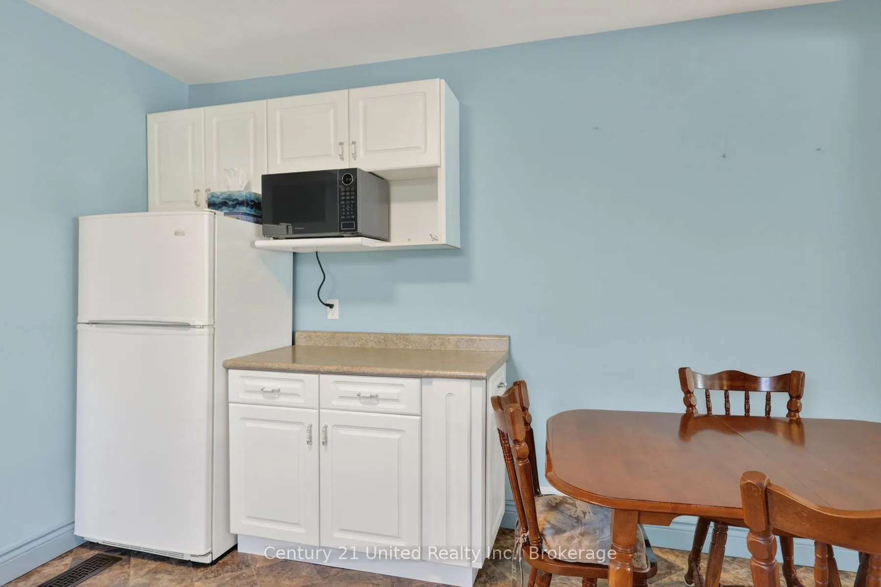 Photo 13 of 492 Cross Street, Peterborough, Town Ward 3 — HOMEH