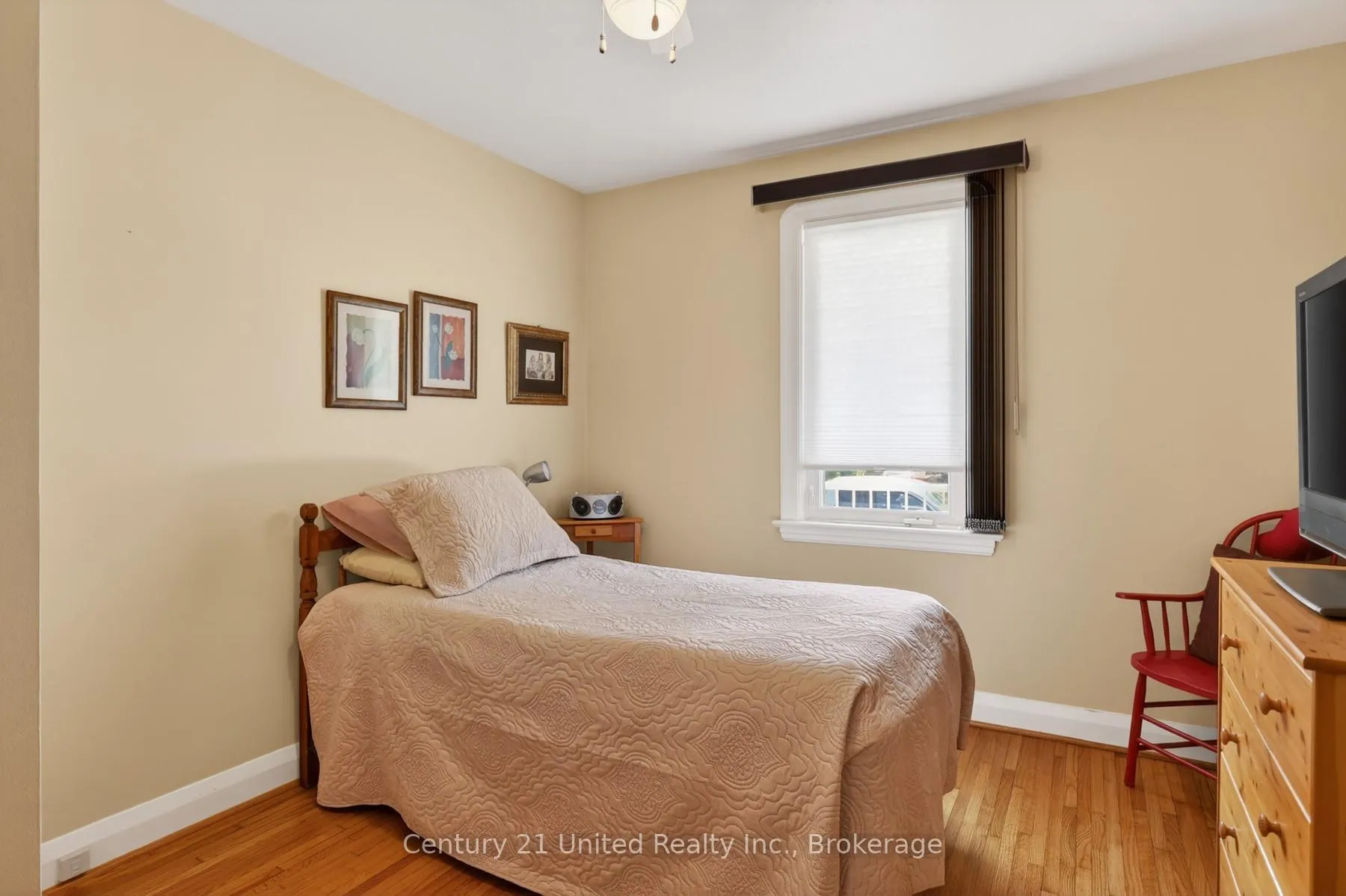 Photo 17 of 492 Cross Street, Peterborough, Town Ward 3 — HOMEH