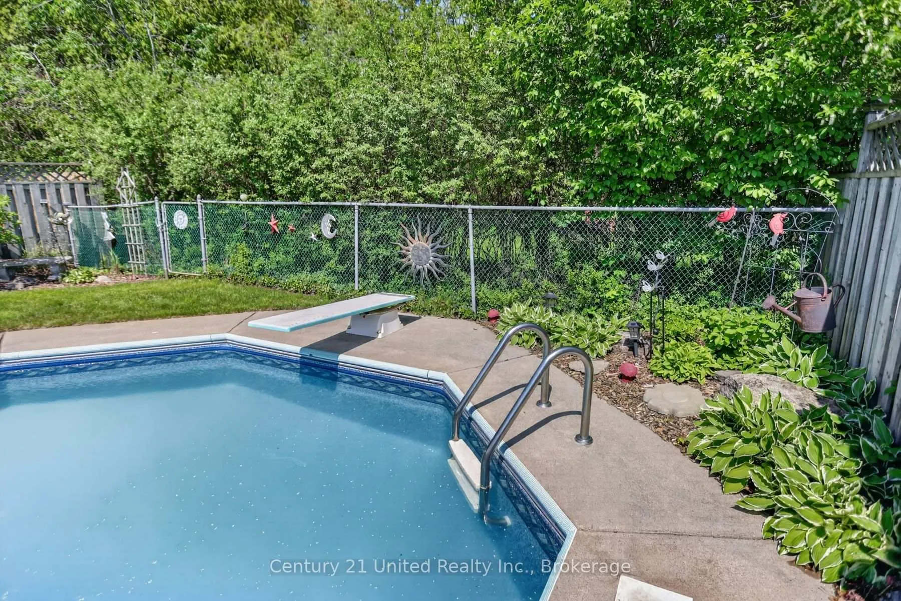 Photo 41 of 492 Cross Street, Peterborough, Town Ward 3 — HOMEH
