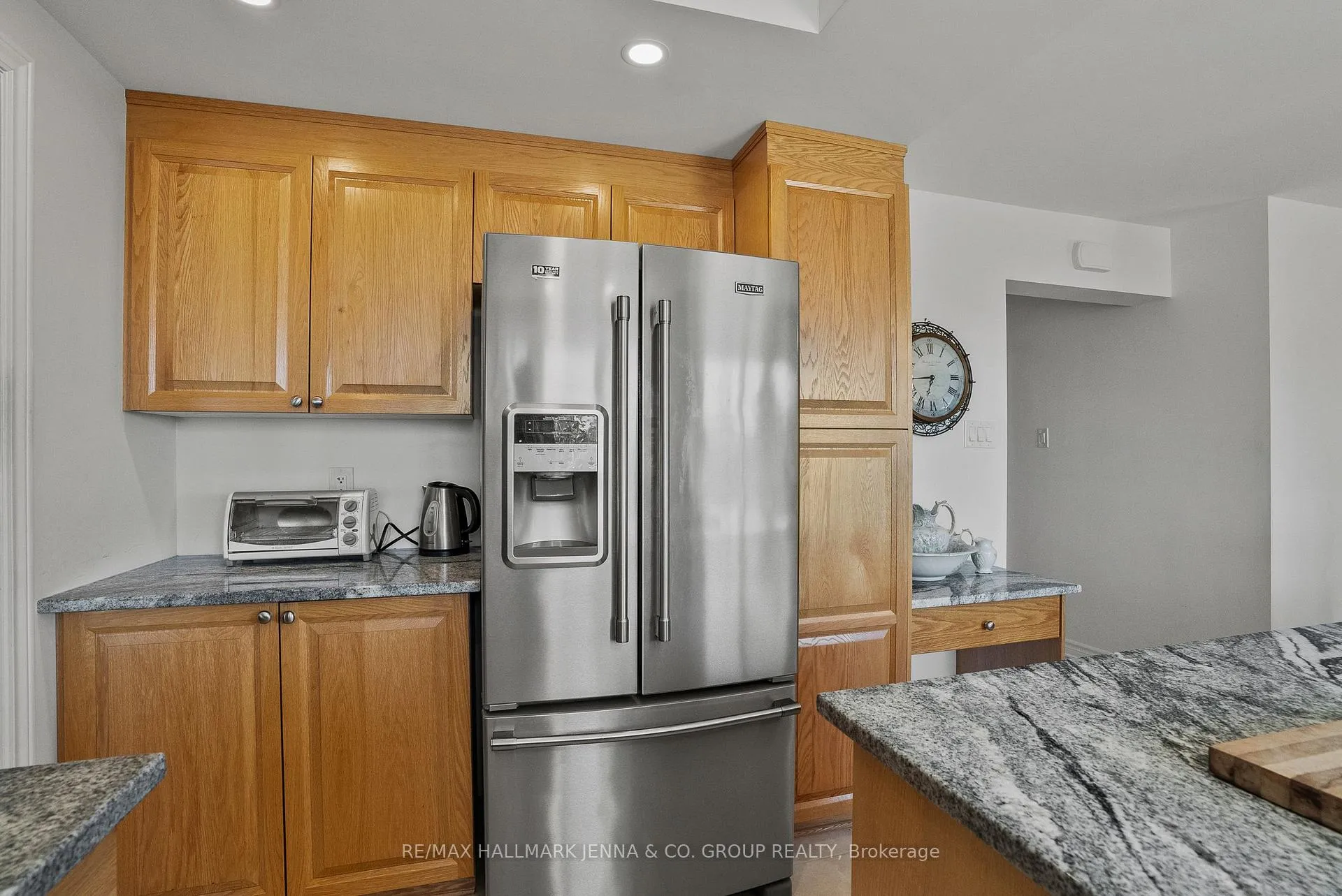 Photo 14 of 43 Elke Drive, Ottawa, Barrhaven - Knollsbrook — HOMEH