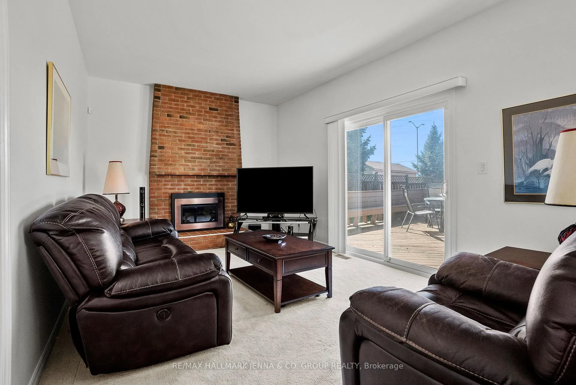 Photo 15 of 43 Elke Drive, Ottawa, Barrhaven - Knollsbrook — HOMEH
