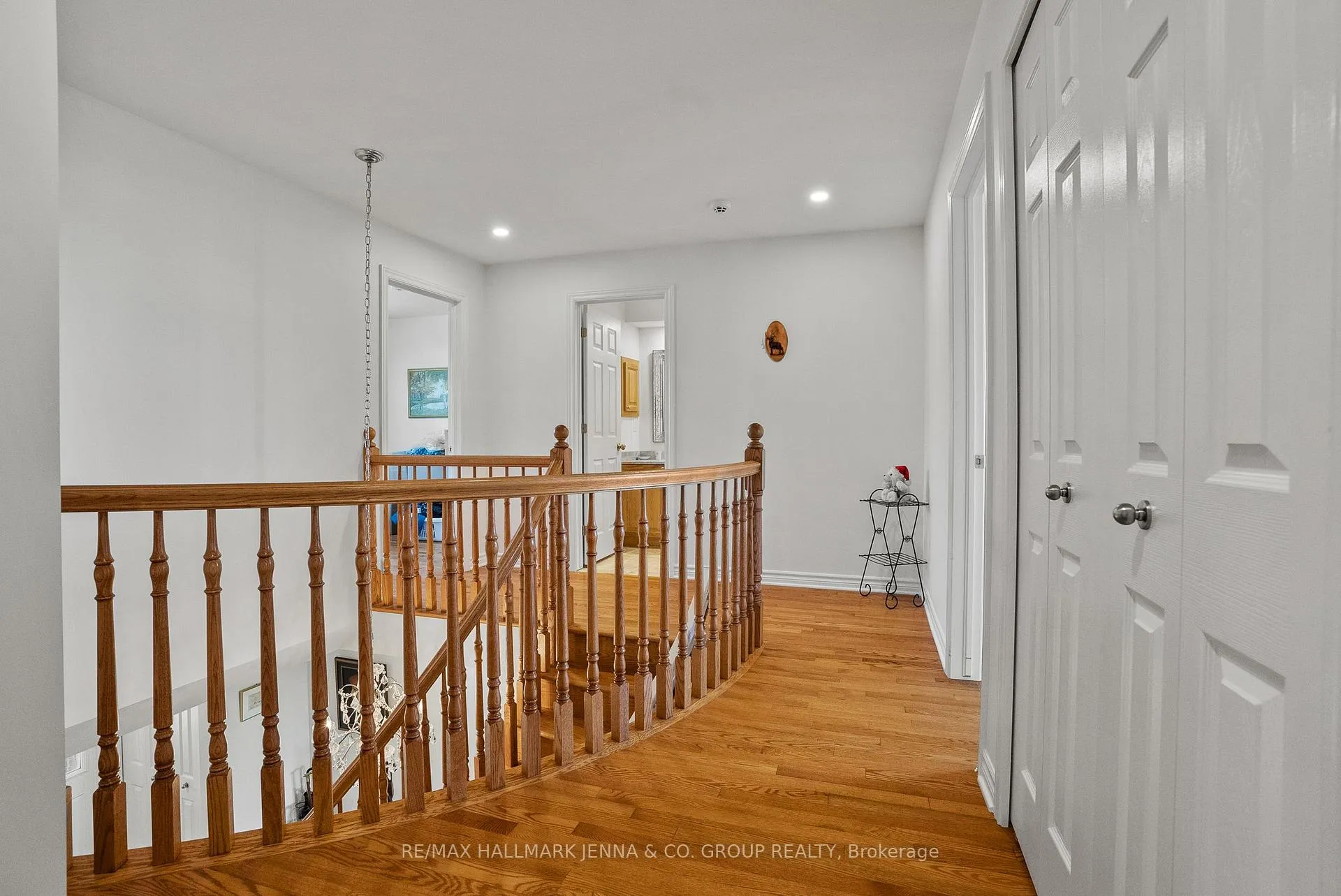 Photo 19 of 43 Elke Drive, Ottawa, Barrhaven - Knollsbrook — HOMEH