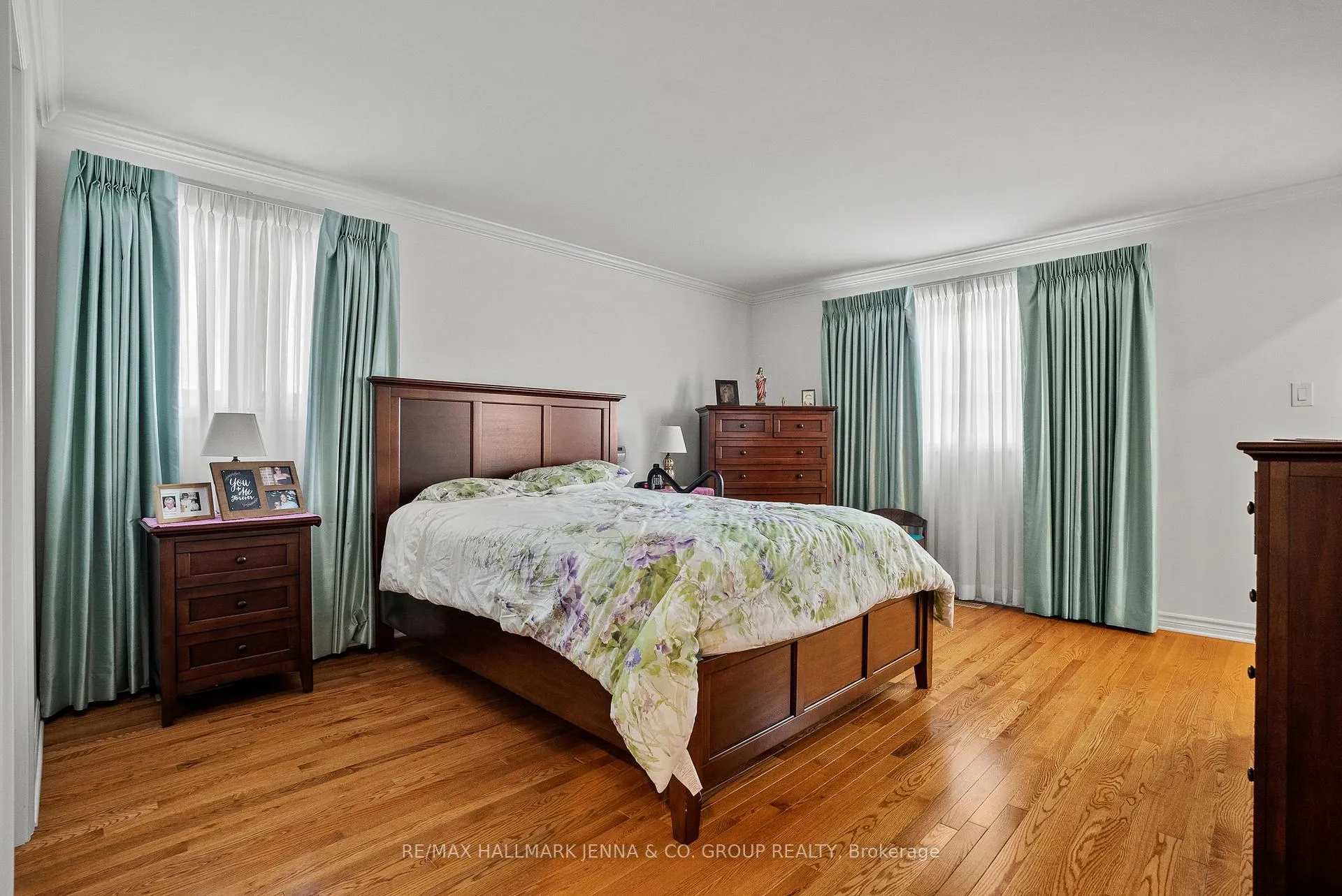 Photo 20 of 43 Elke Drive, Ottawa, Barrhaven - Knollsbrook — HOMEH