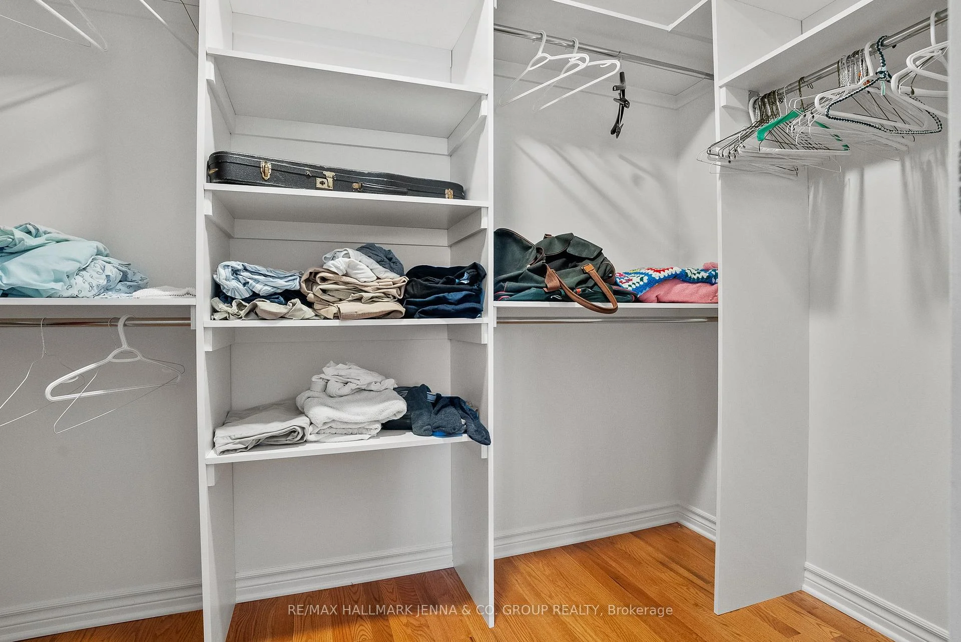 Photo 42 of 43 Elke Drive, Ottawa, Barrhaven - Knollsbrook — HOMEH