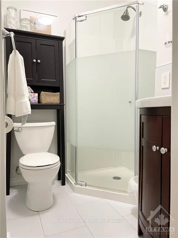 Photo 4 of Unit 1, 687 Melbourne Avenue, Ottawa, Laurentianview — HOMEH