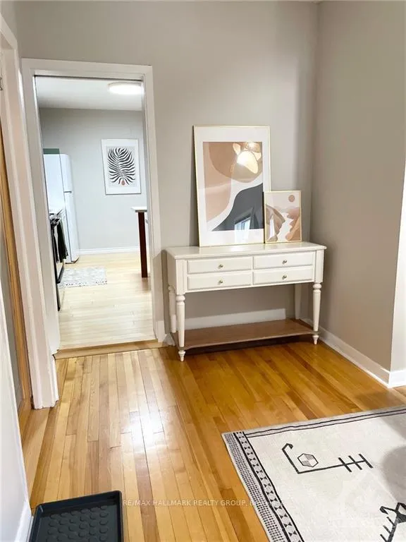 Photo 12 of Unit 1, 687 Melbourne Avenue, Ottawa, Laurentianview — HOMEH