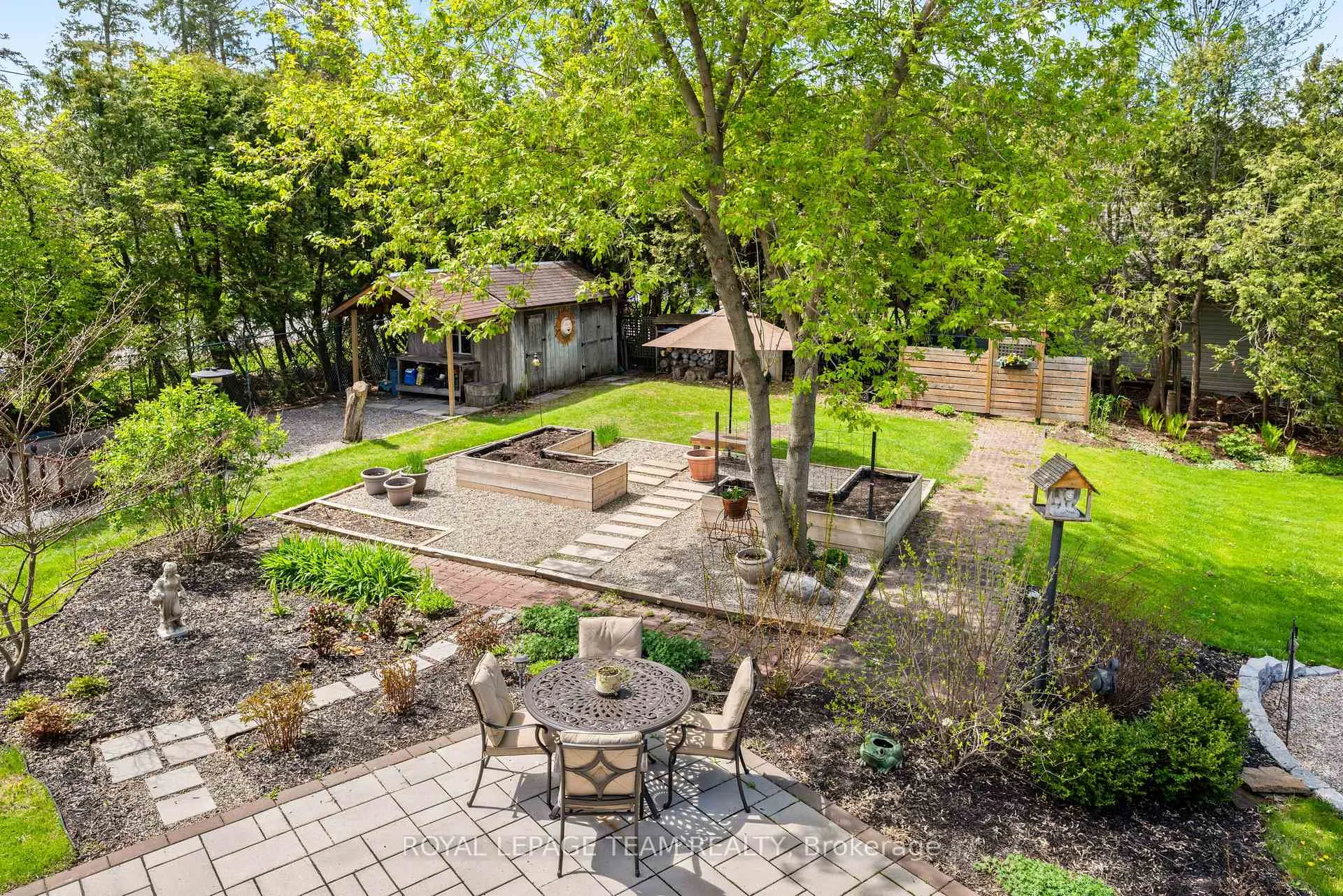 Photo 4 of 2 Lockview Road, Ottawa, Manotick Village & Manotick Estates — HOMEH