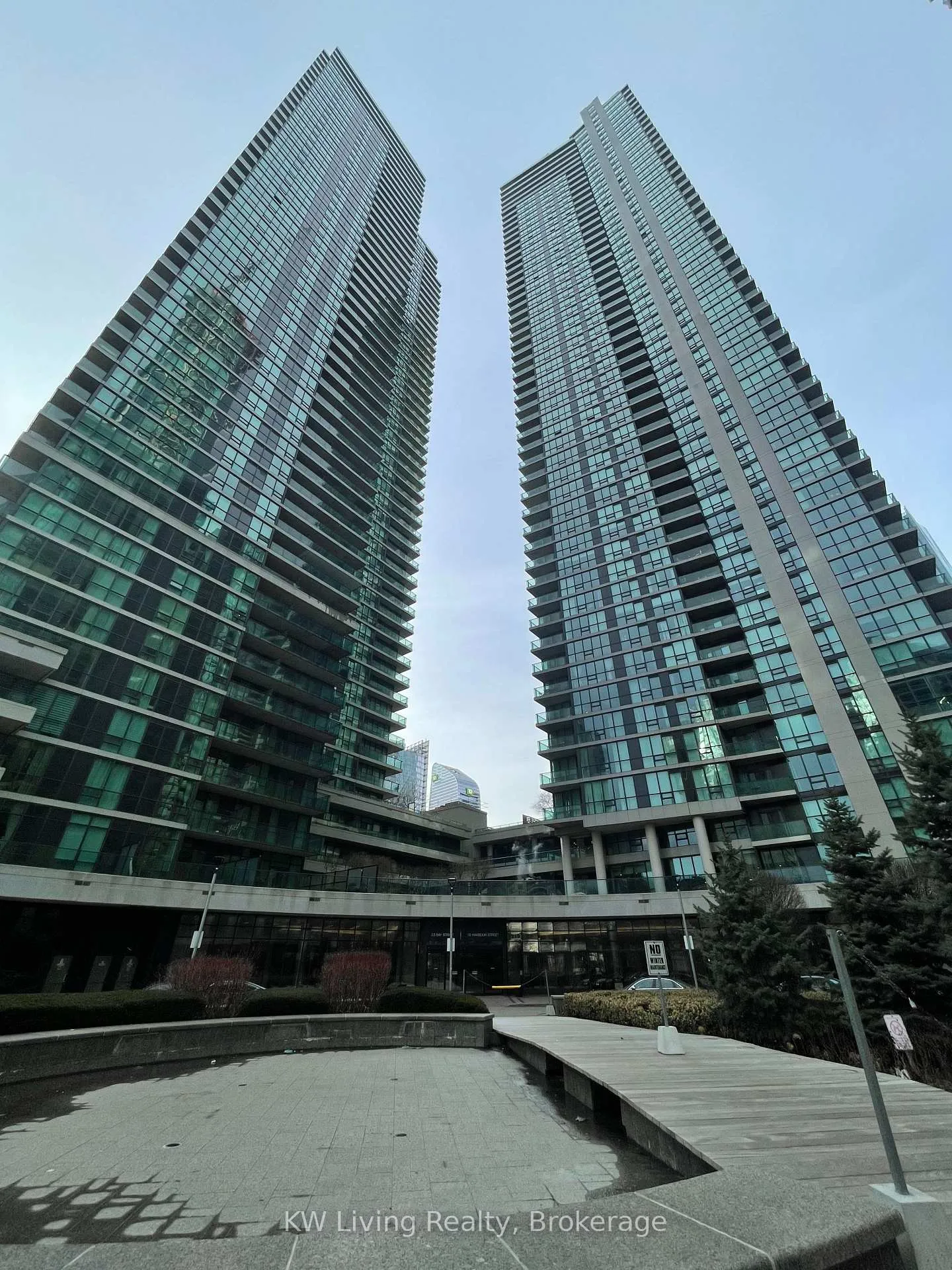 Photo 1 of Unit 705, 33 Bay Street, Toronto, Waterfront Communities — HOMEH