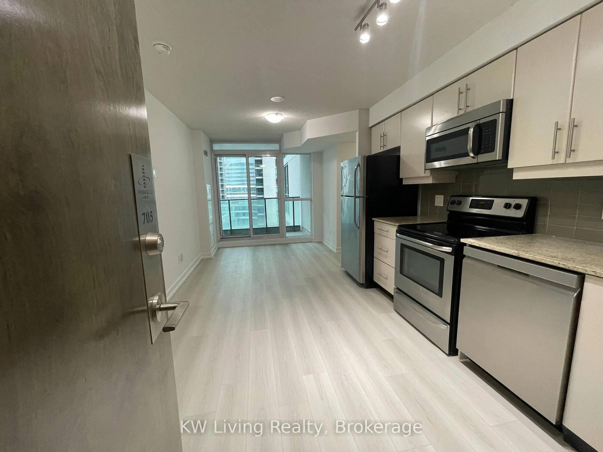 Photo 4 of Unit 705, 33 Bay Street, Toronto, Waterfront Communities — HOMEH
