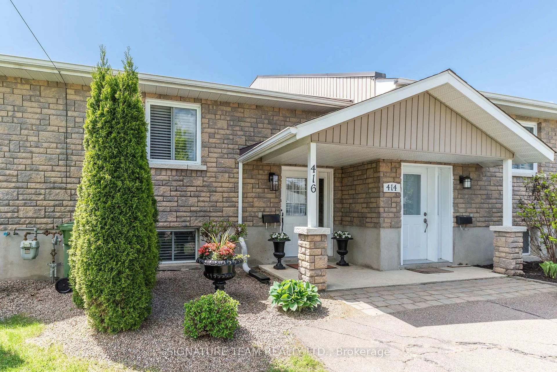 Photo 1 of 416 Morris Street, Pembroke — HOMEH