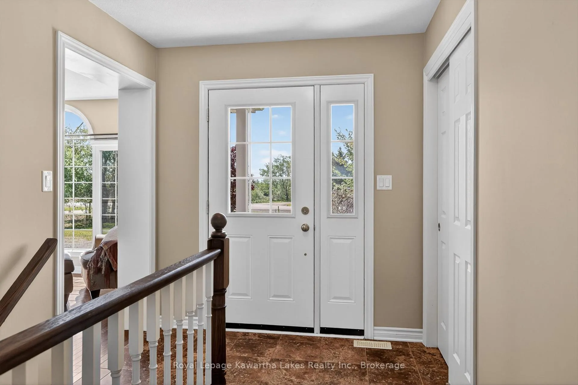 Photo 5 of 1361 Opmar Road, Kawartha Lakes, Mariposa — HOMEH