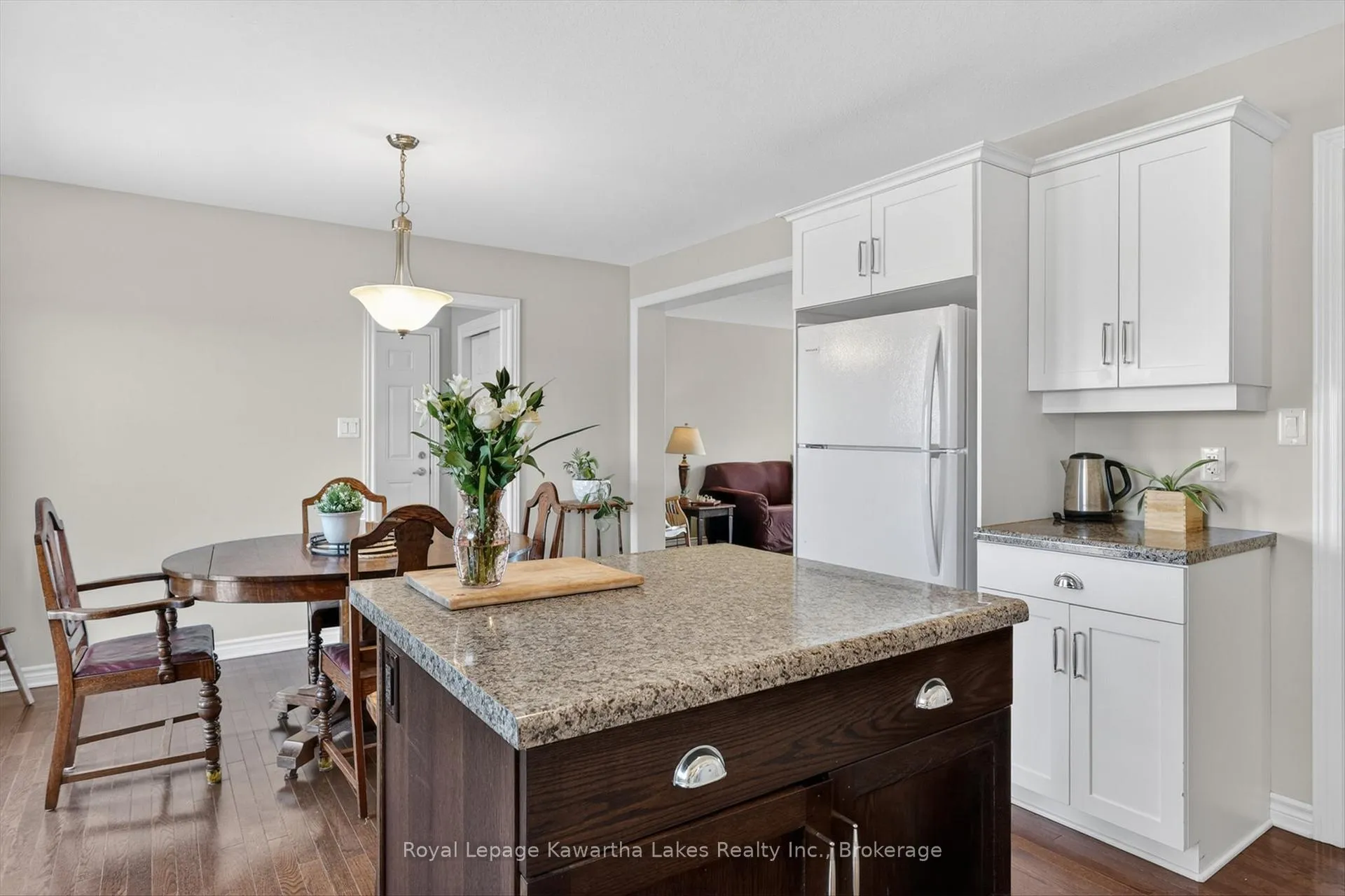 Photo 16 of 1361 Opmar Road, Kawartha Lakes, Mariposa — HOMEH
