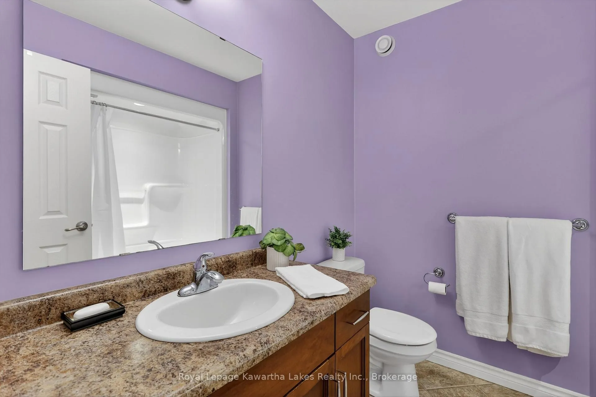 Photo 23 of 1361 Opmar Road, Kawartha Lakes, Mariposa — HOMEH