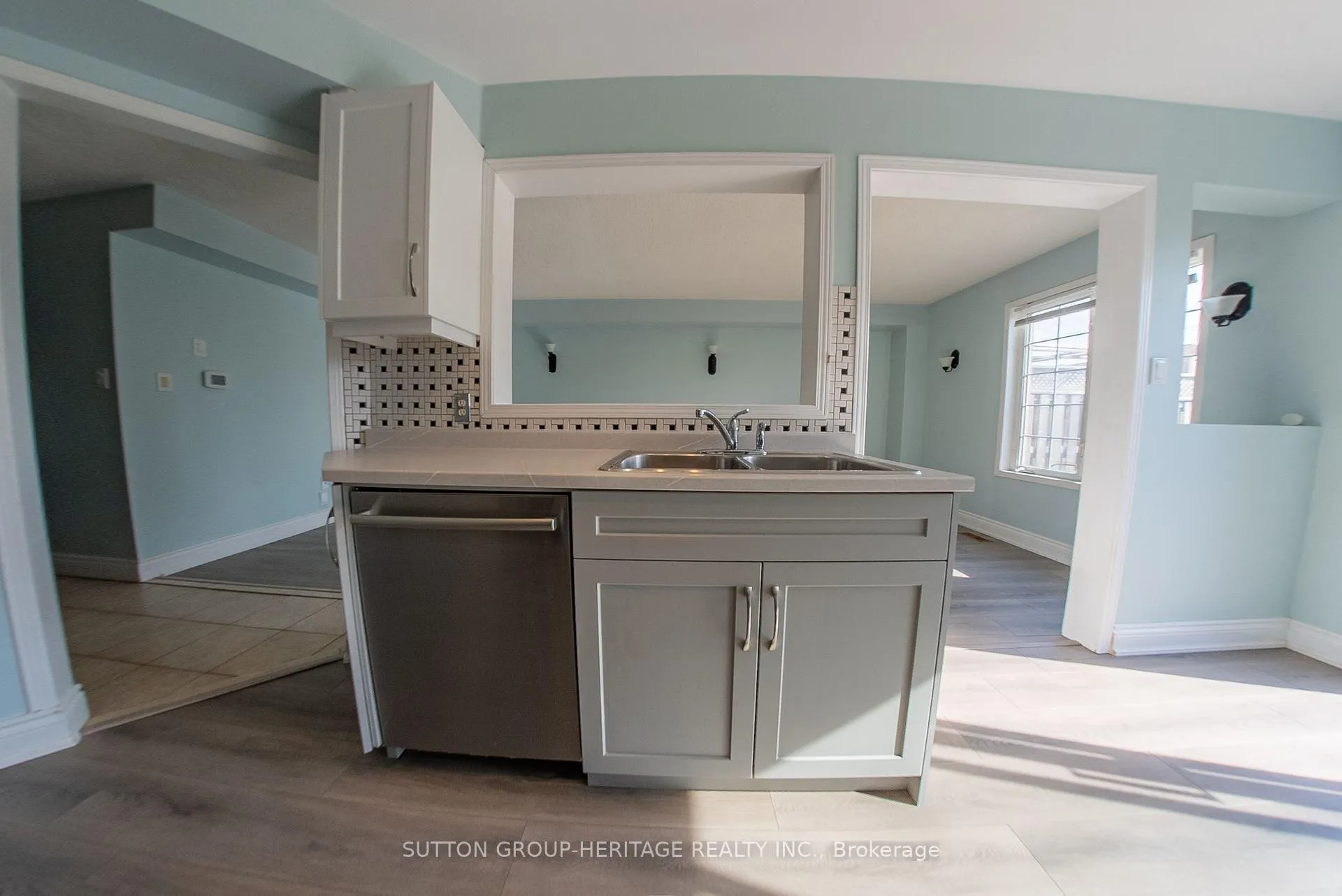 Photo 7 of 20 Oglevie Drive, Whitby, Pringle Creek — HOMEH