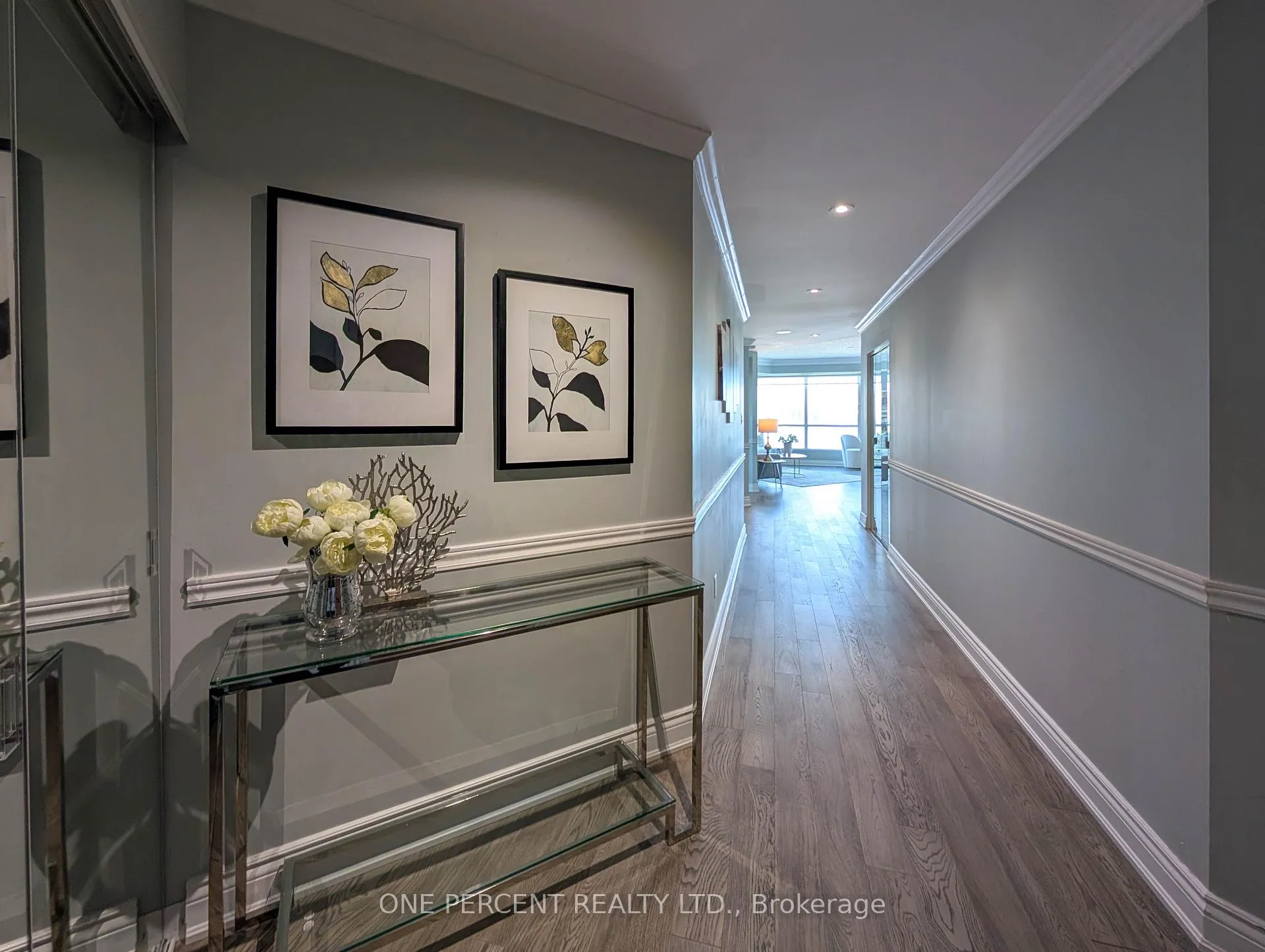 Photo 3 of Unit 604, 33 Ellen Street, Barrie, Lakeshore — HOMEH