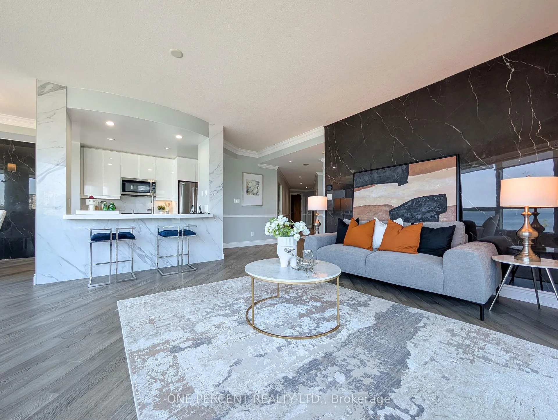Photo 9 of Unit 604, 33 Ellen Street, Barrie, Lakeshore — HOMEH
